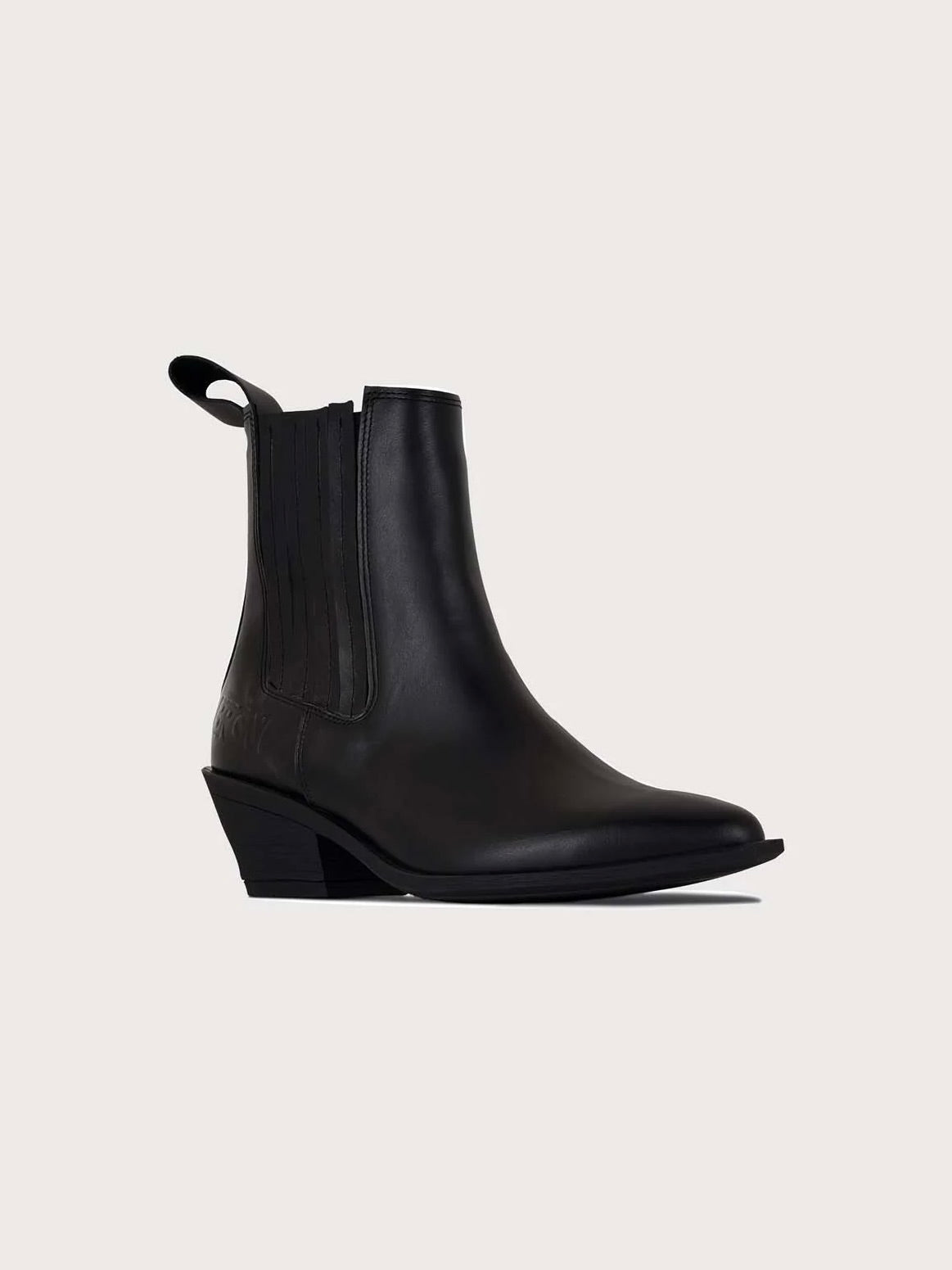 Sleek Boot New Black