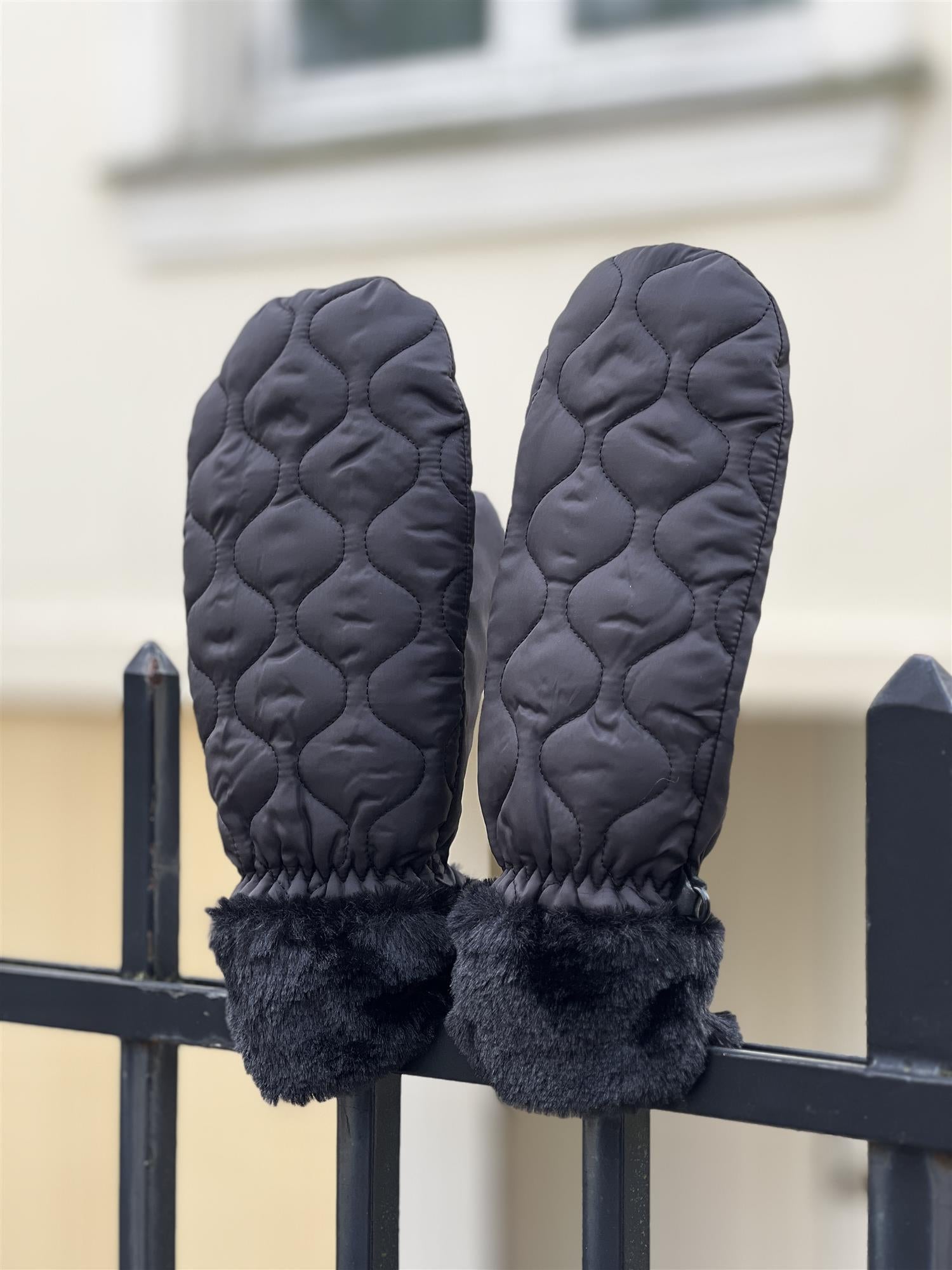 Beck Søndergaard Makara Puff Mittens