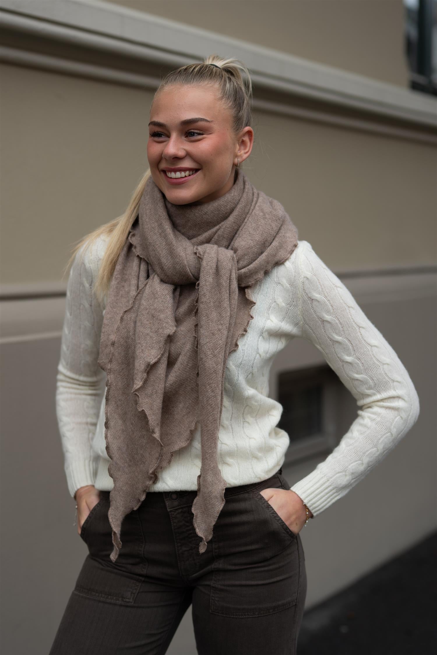 Triangle Scarf Mink