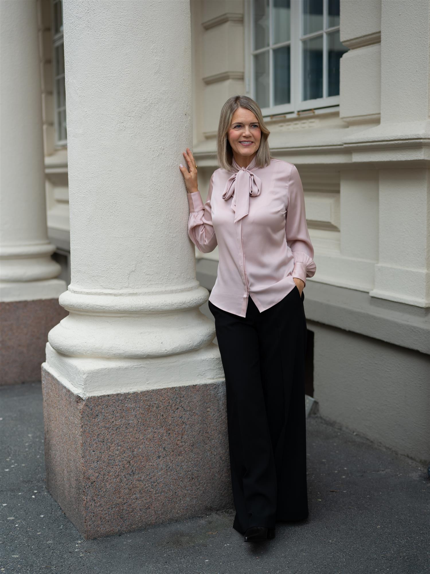 Selma Blouse Bowtie Flyfront Light Pink