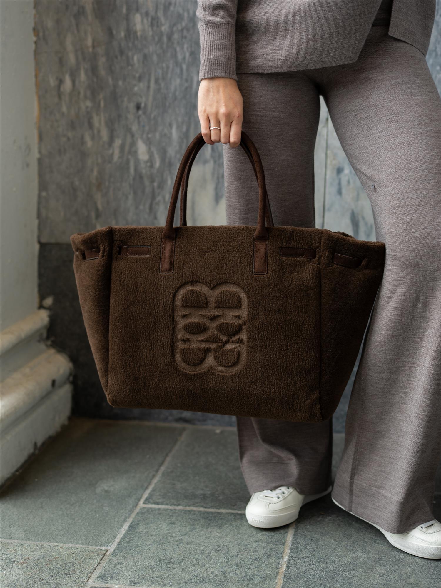 Lykke Shearling Bag Brown