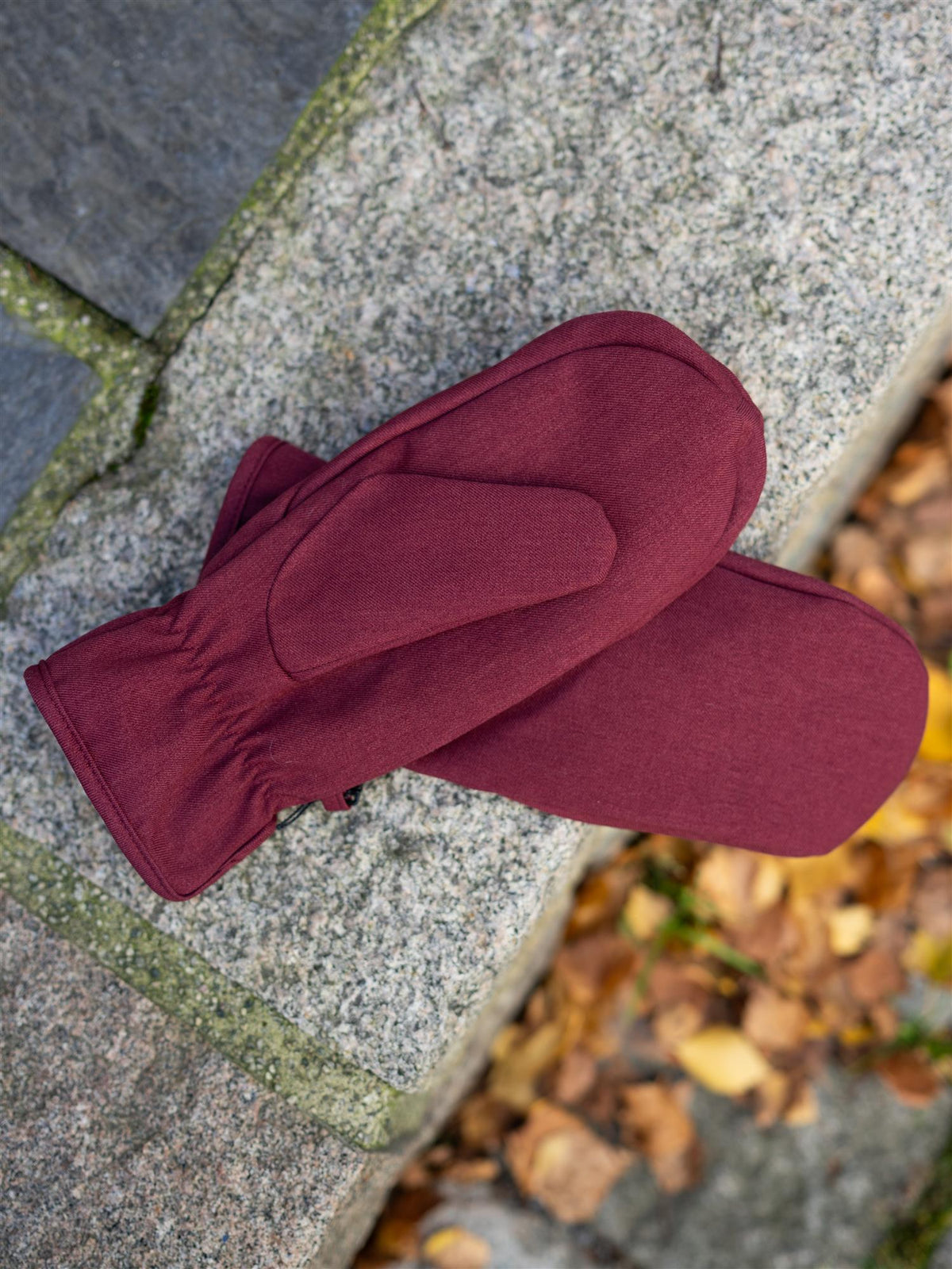 Mittens Wine Red