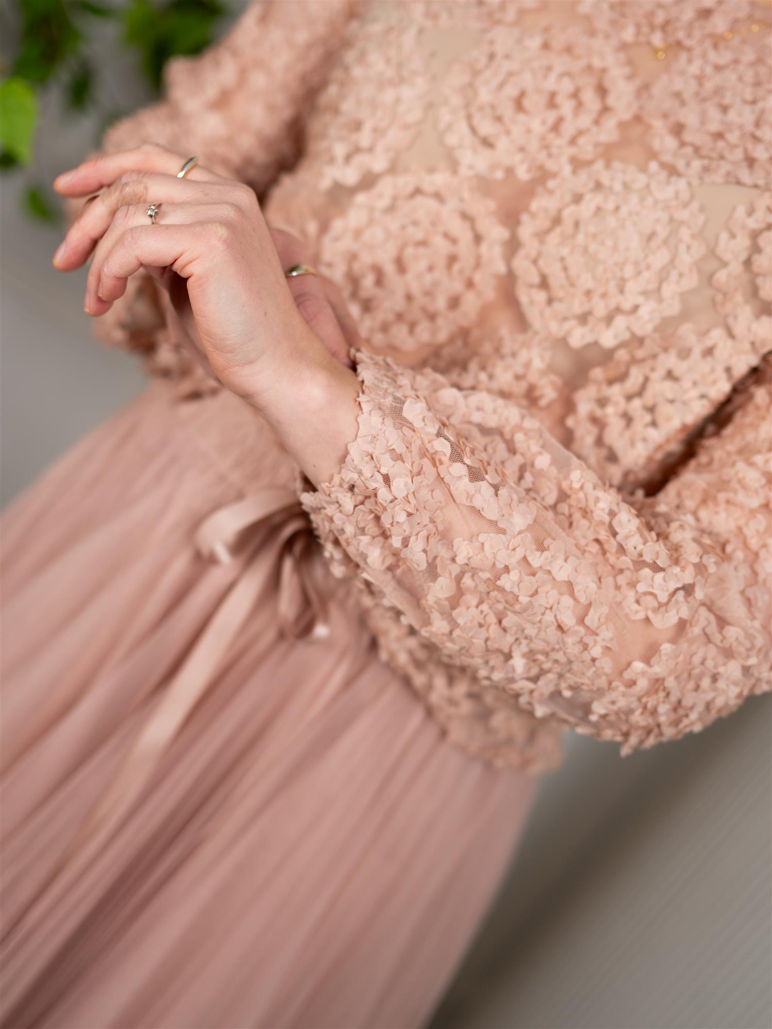 From Paris With Love Blondetopp Rose