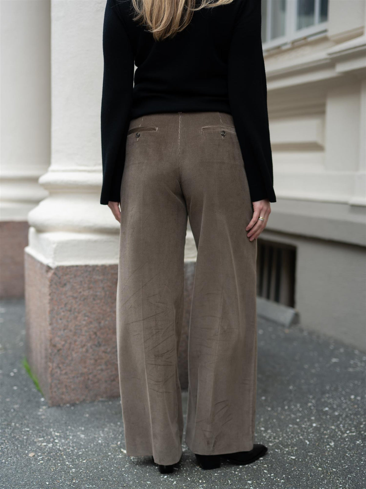Tania Light Brown