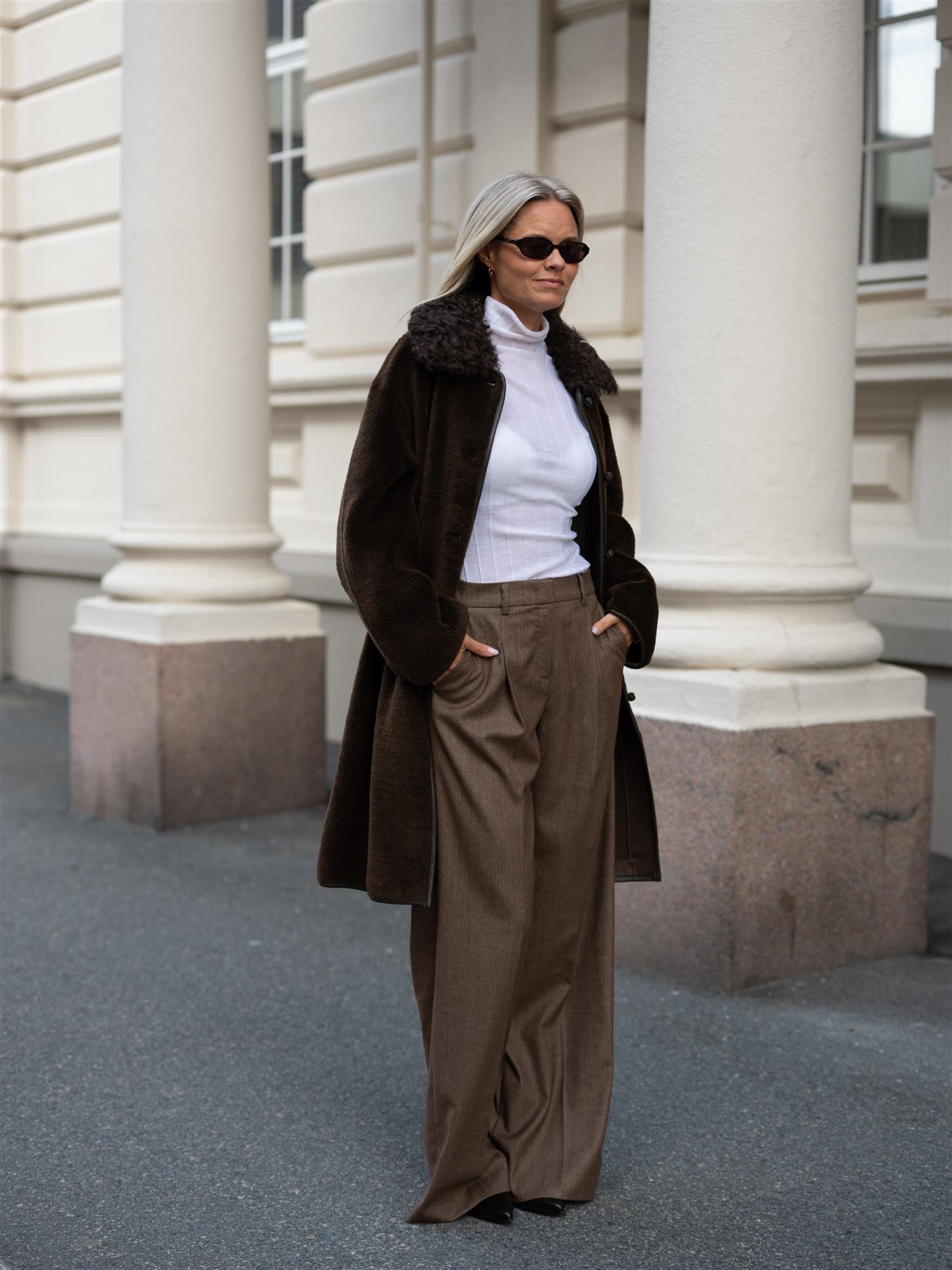 Elda Lamb Fur Coat Espresso