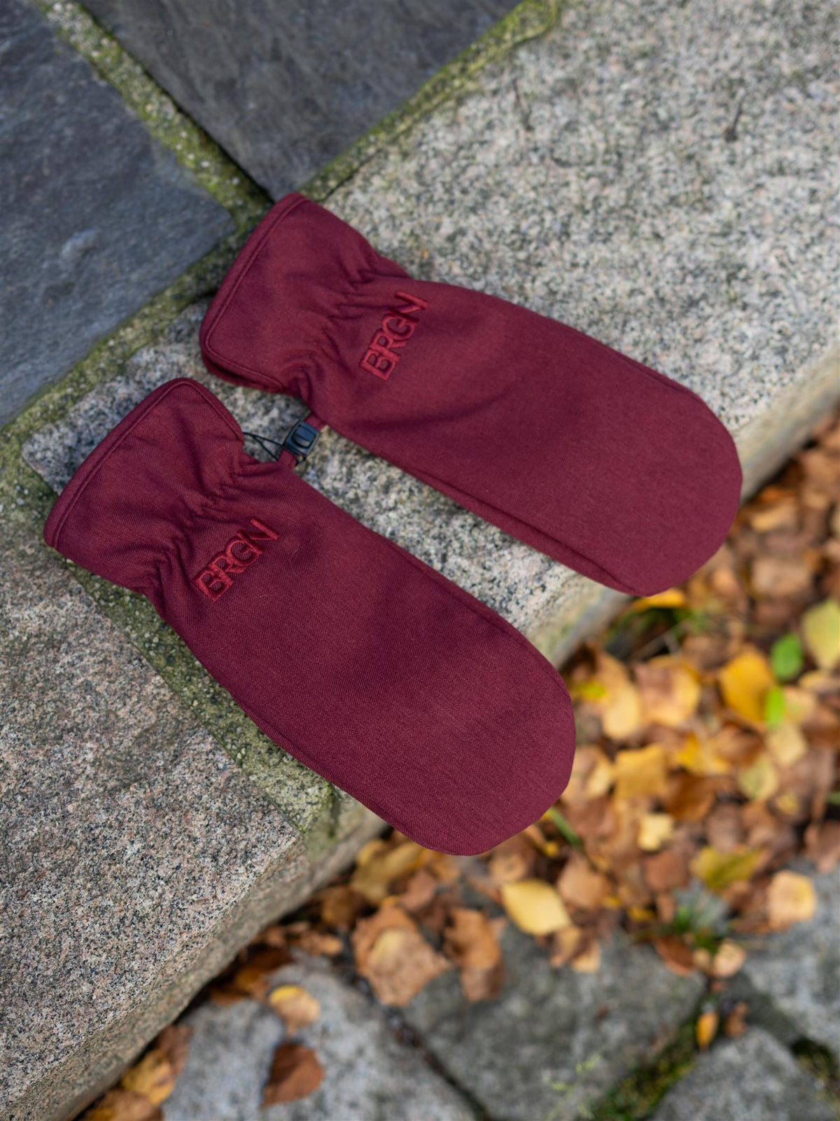 Mittens Wine Red