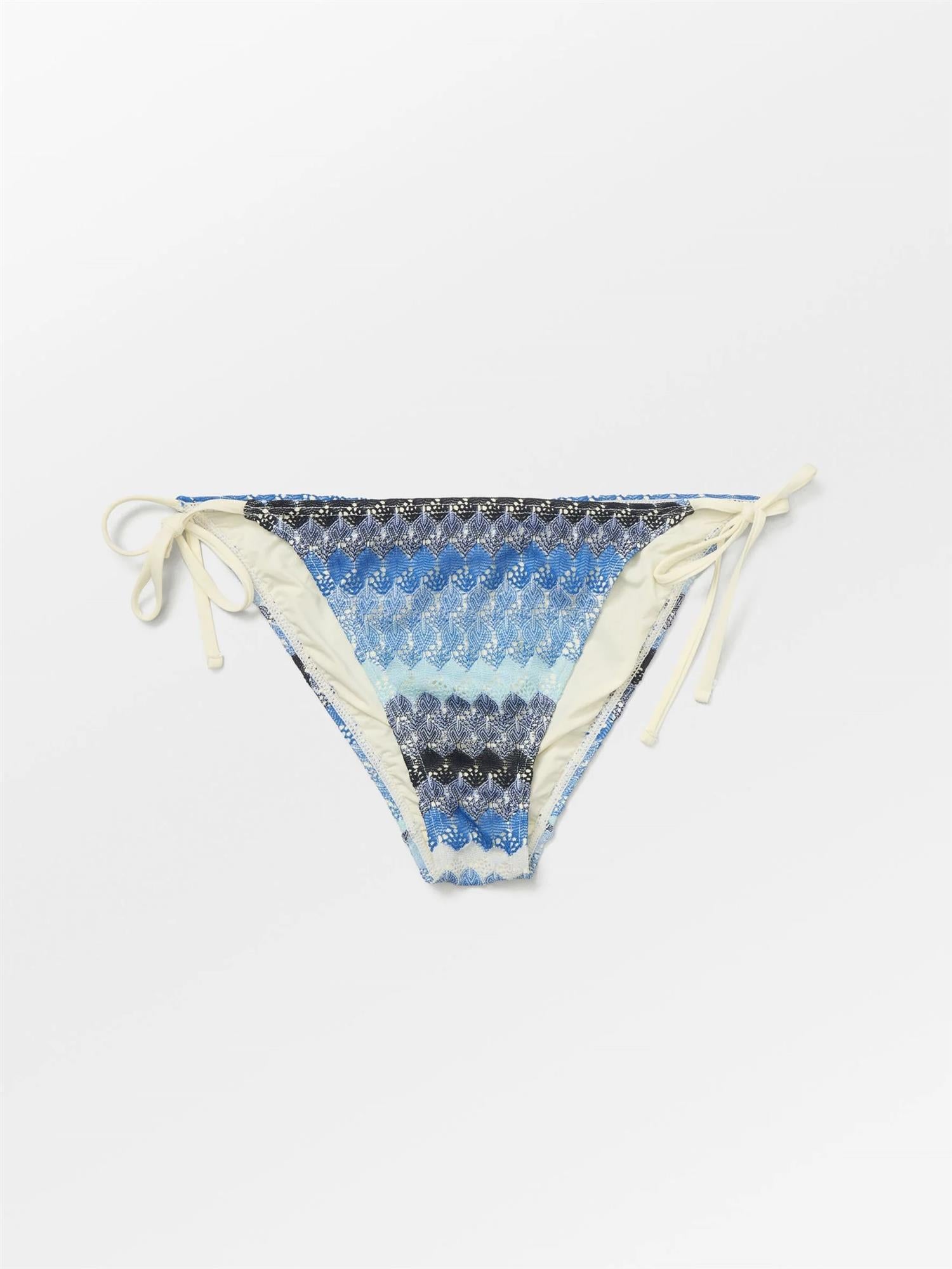 Amber Baila Bikini Tanga Dazzling Blue