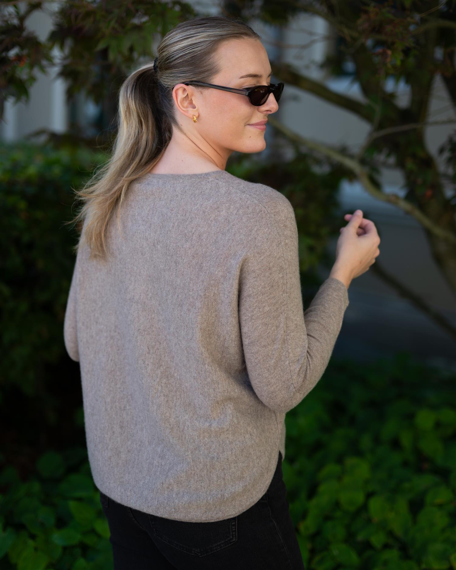 Curved Sweater Mink