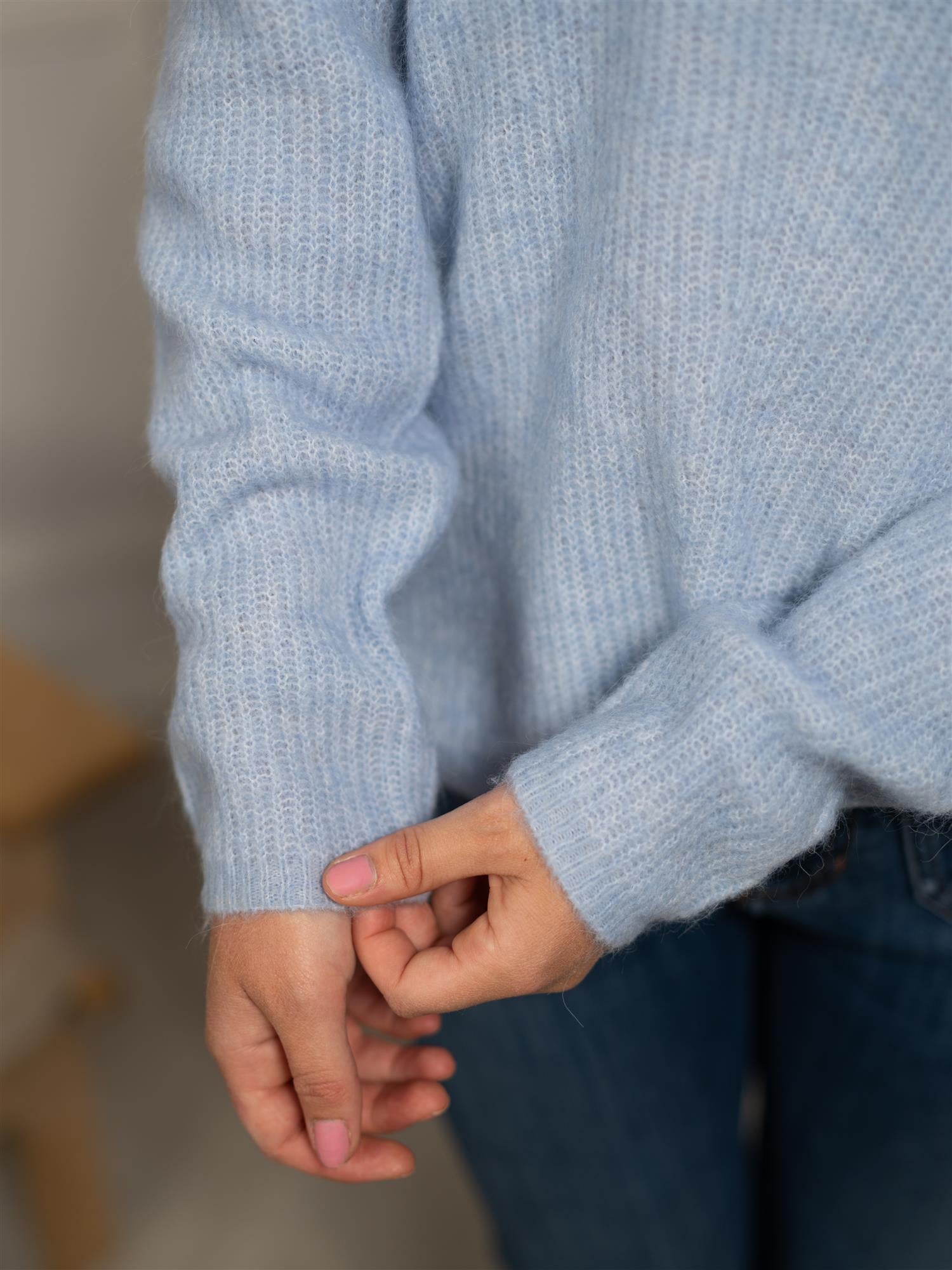 MMThora V-Neck Knit Cashmere Blue