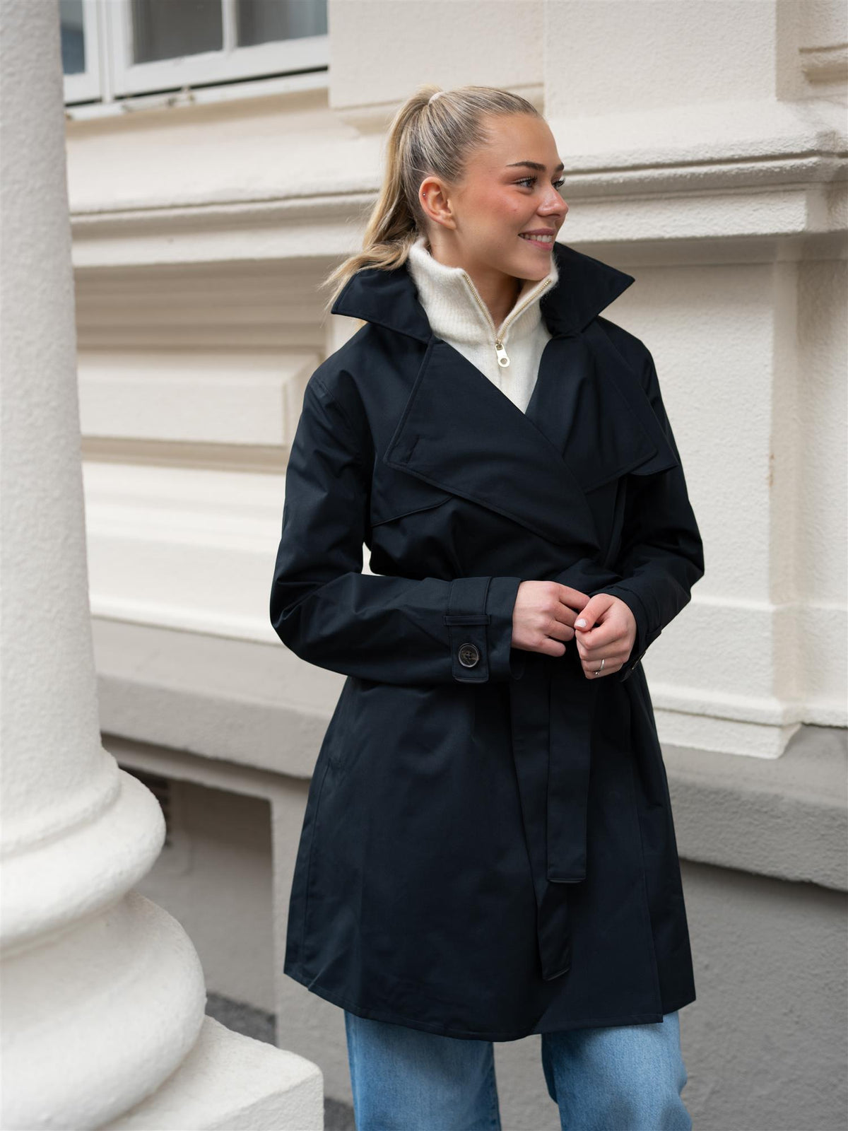 BRGN Yr'en Coat New Black