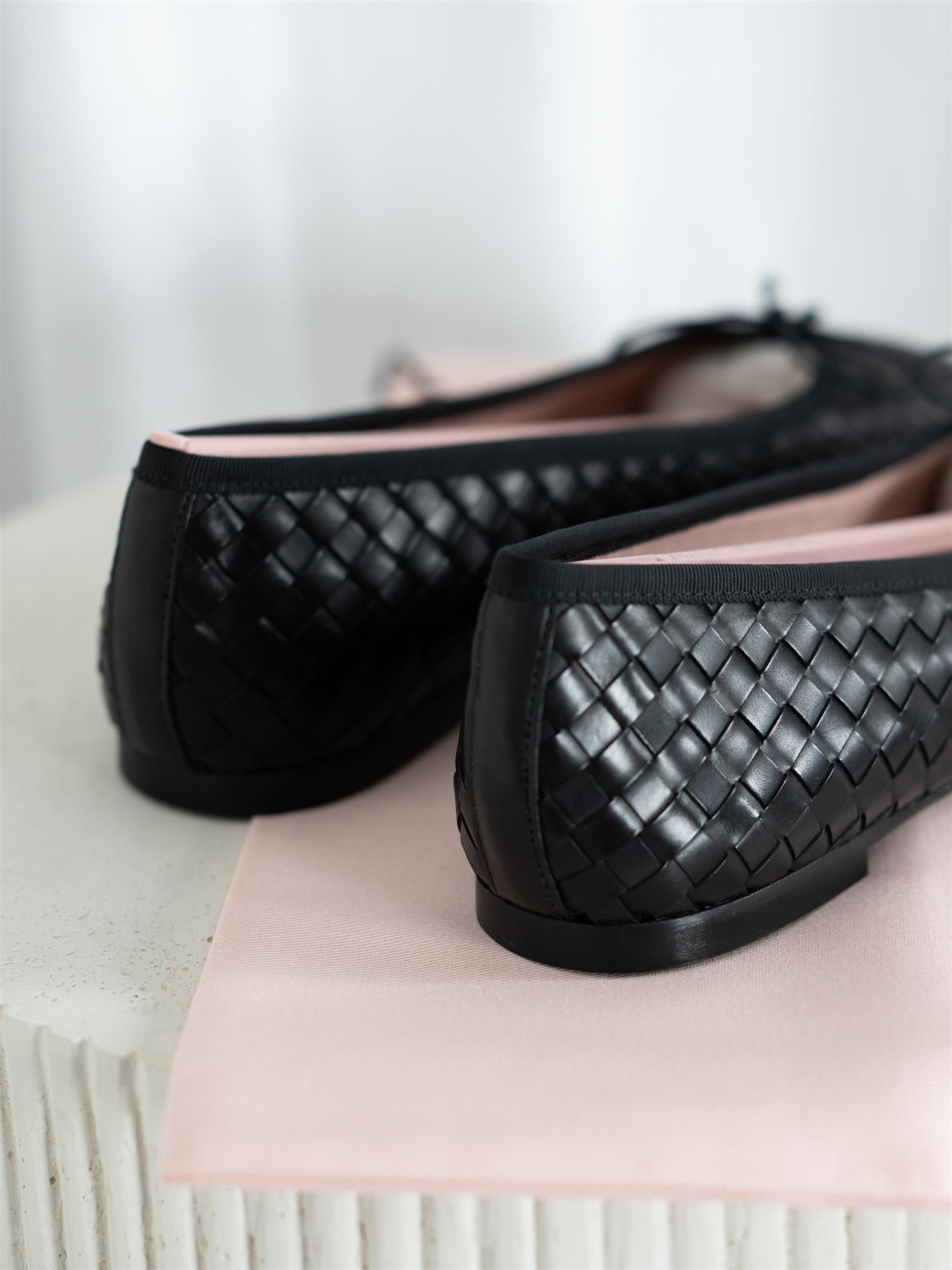 Pretty Ballerinas Fulton Negro