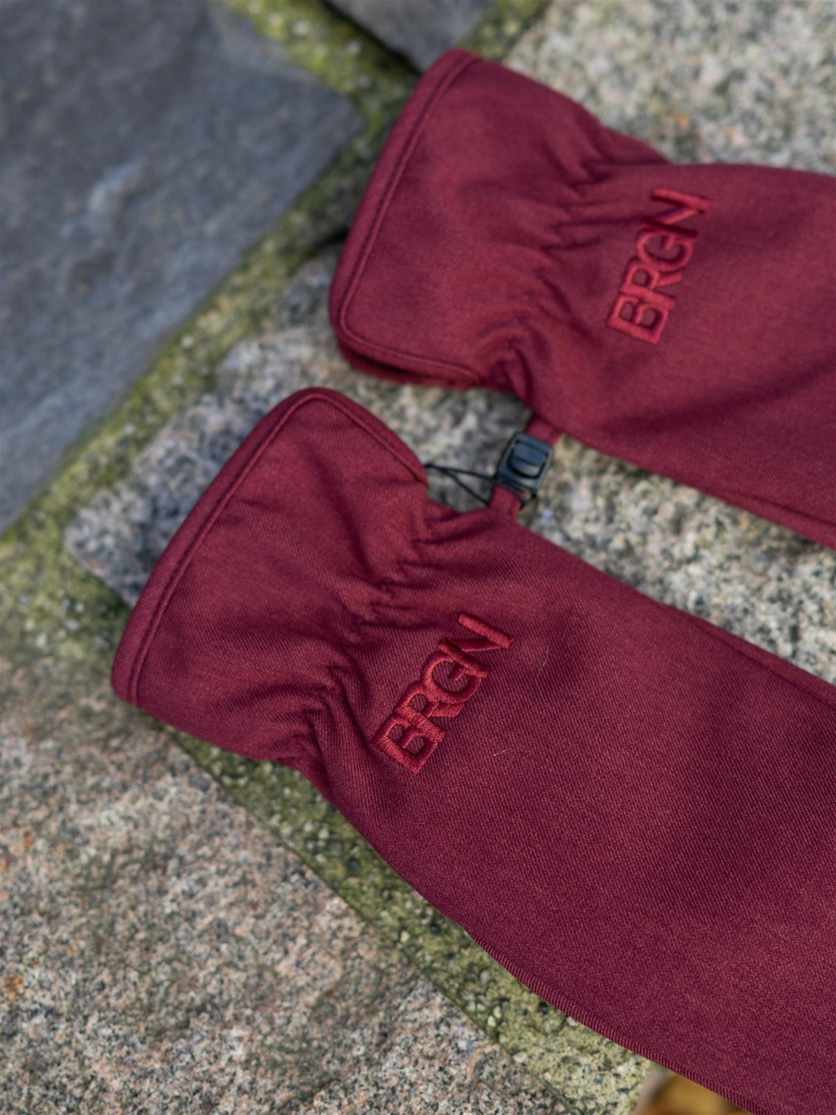 Mittens Wine Red