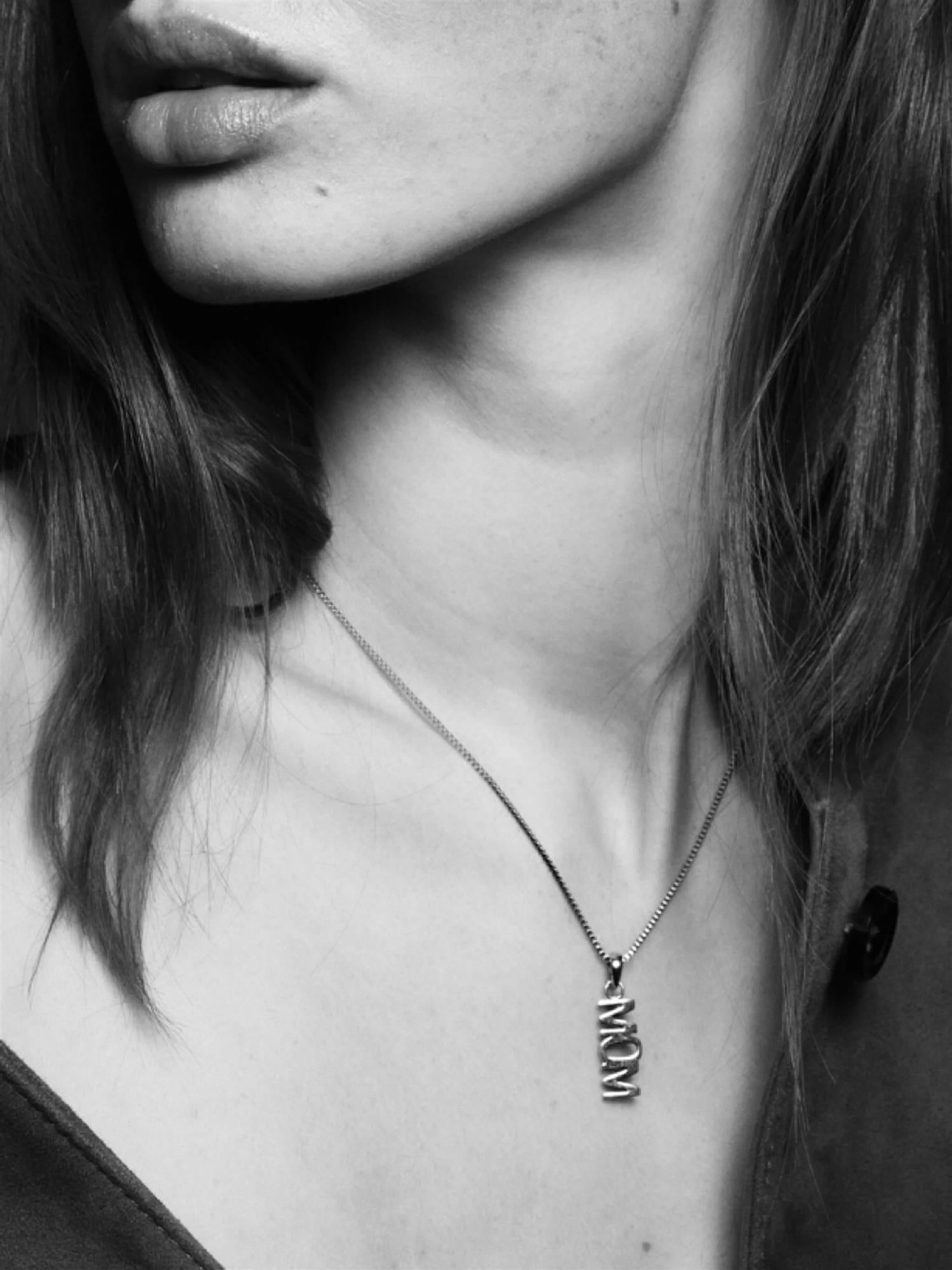 Camilla Pihl The Mom Pendant Gold