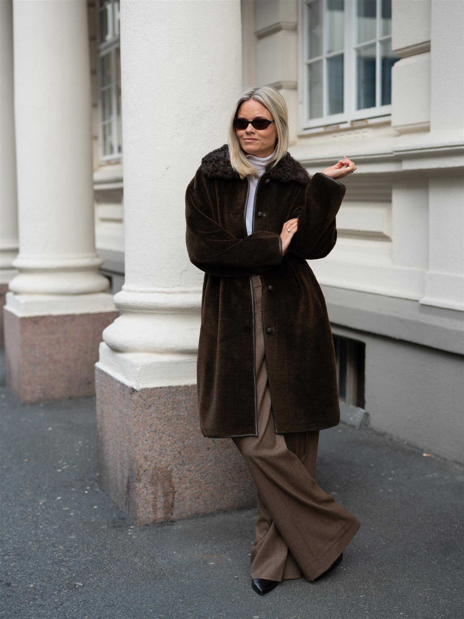 Elda Lamb Fur Coat Espresso