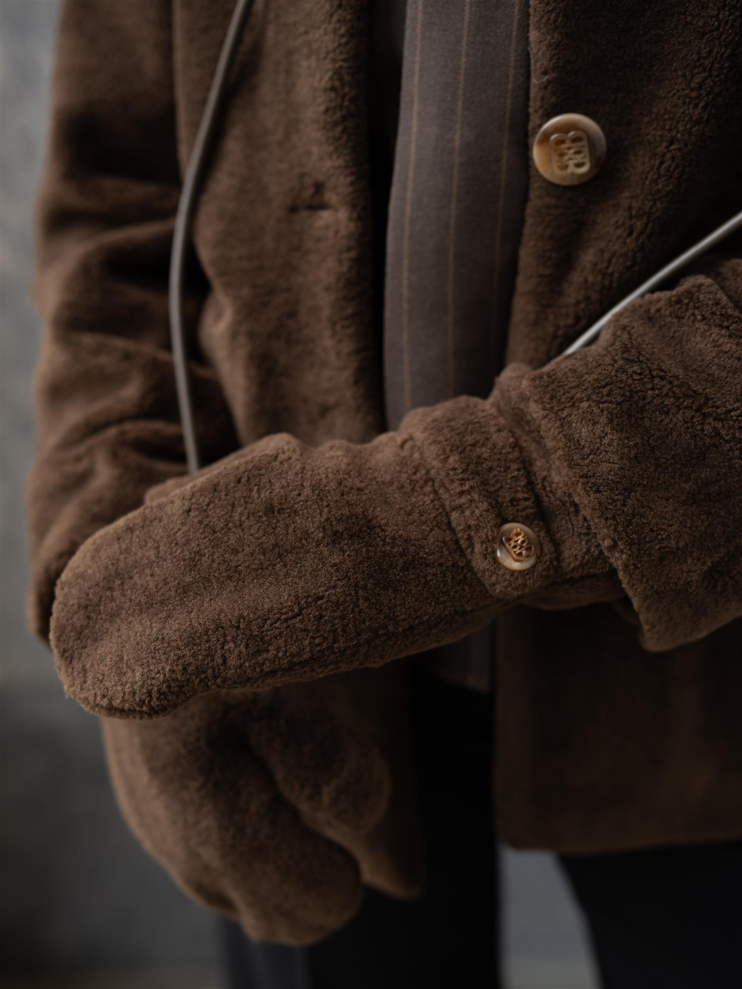Shea Shearling Gloves Brown