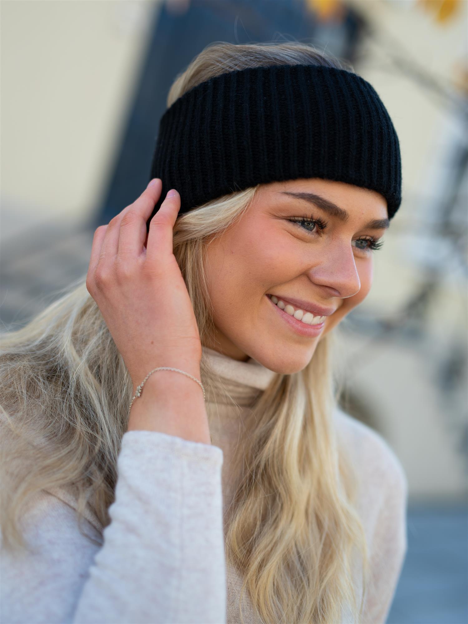 Davida Rib Headband Black