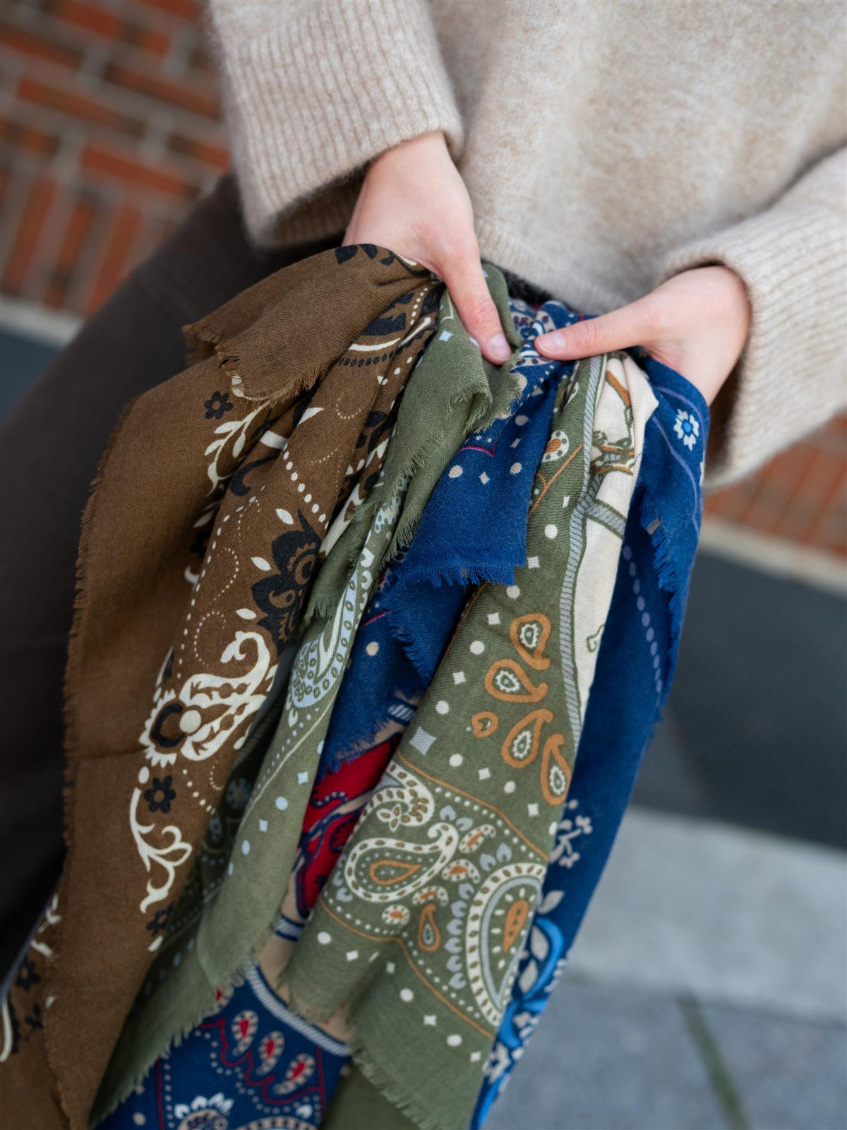 Scarf Secret Garden Dark Navy