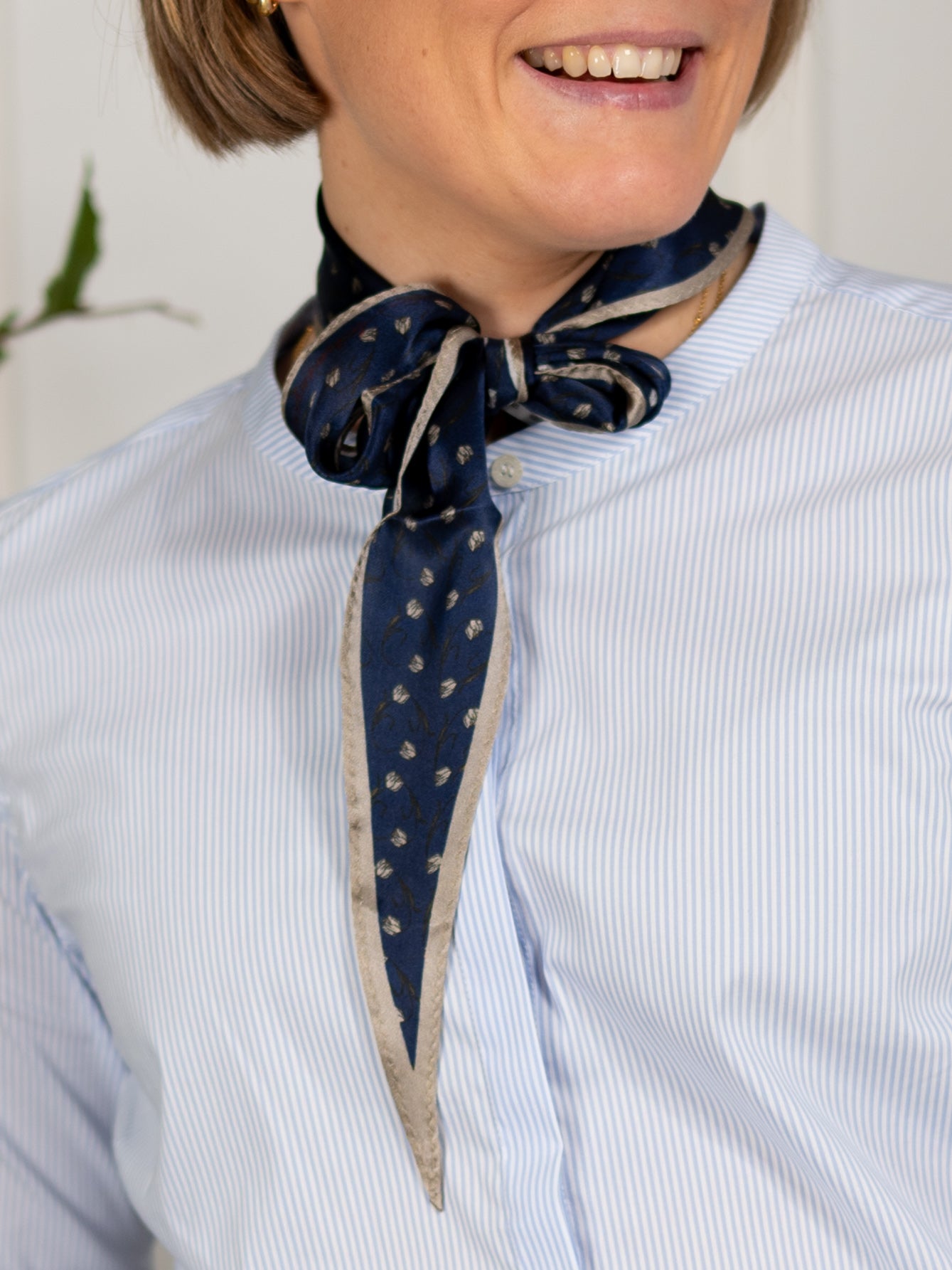 Beck Söndergaard Hearta Tulip Diamond Scarf Navy Blue