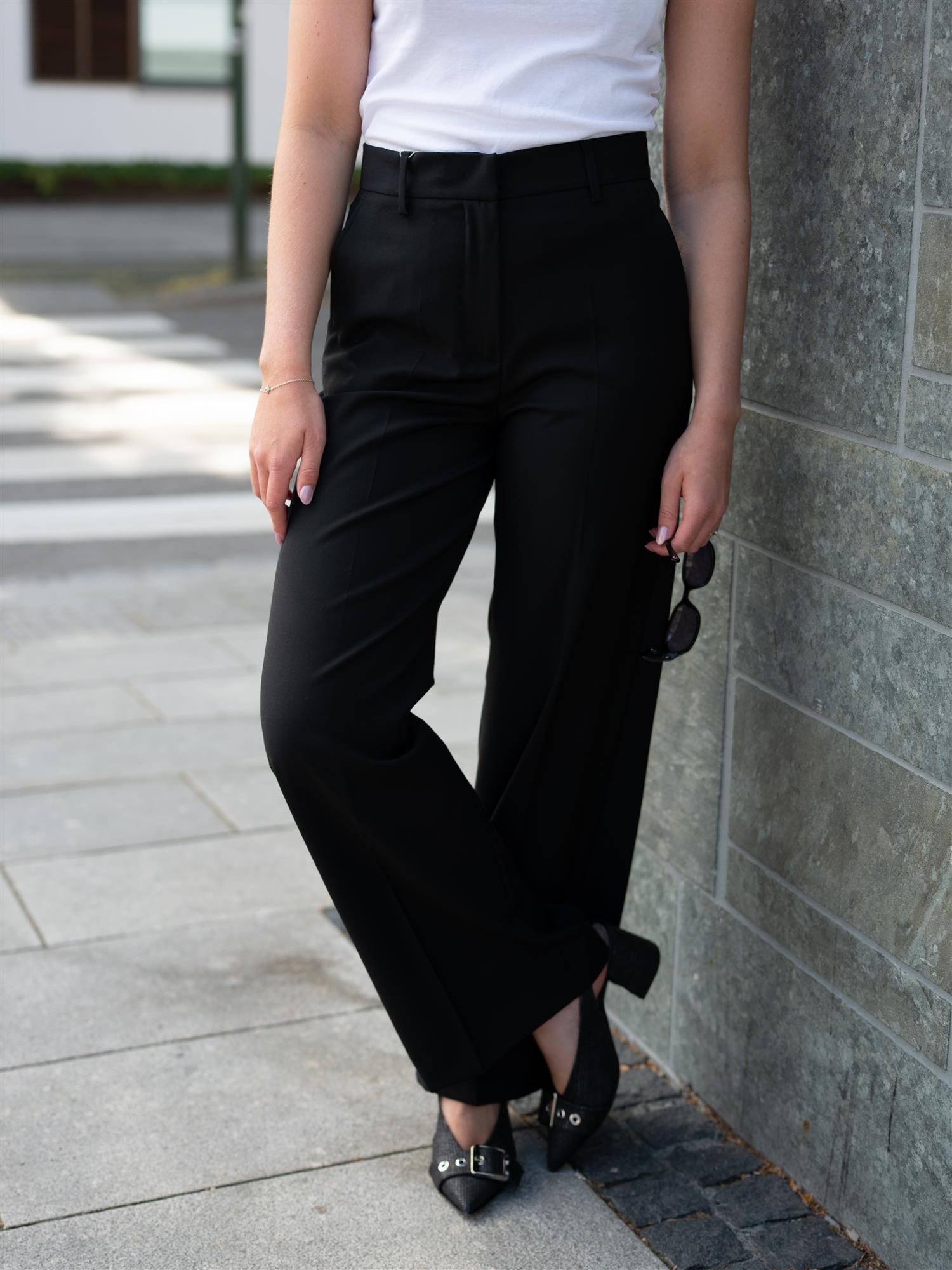 Visivo Black