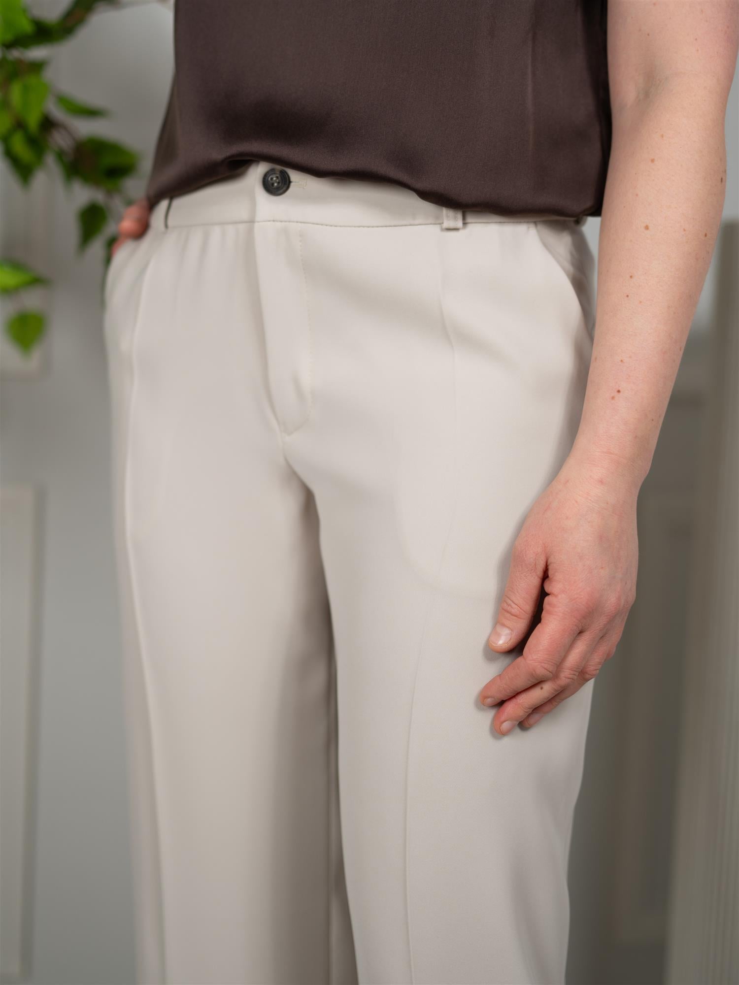 Riccovero Shape Trouser Sand