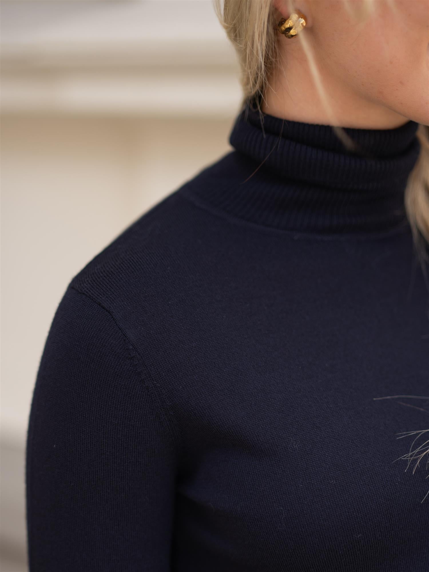 Alice Rollerneck Marine