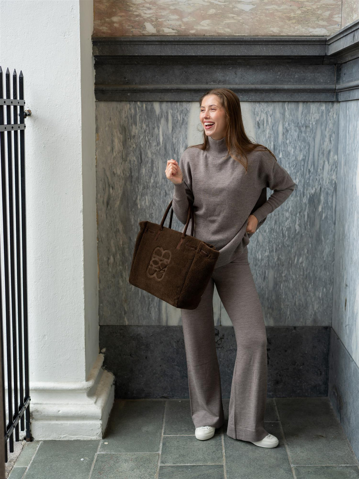 Lykke Shearling Bag Brown