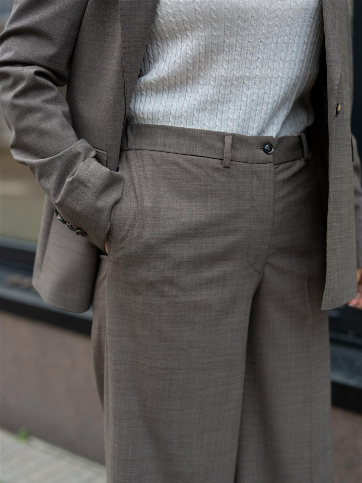 MMHaley Dynamic Luxe Pant Falcon