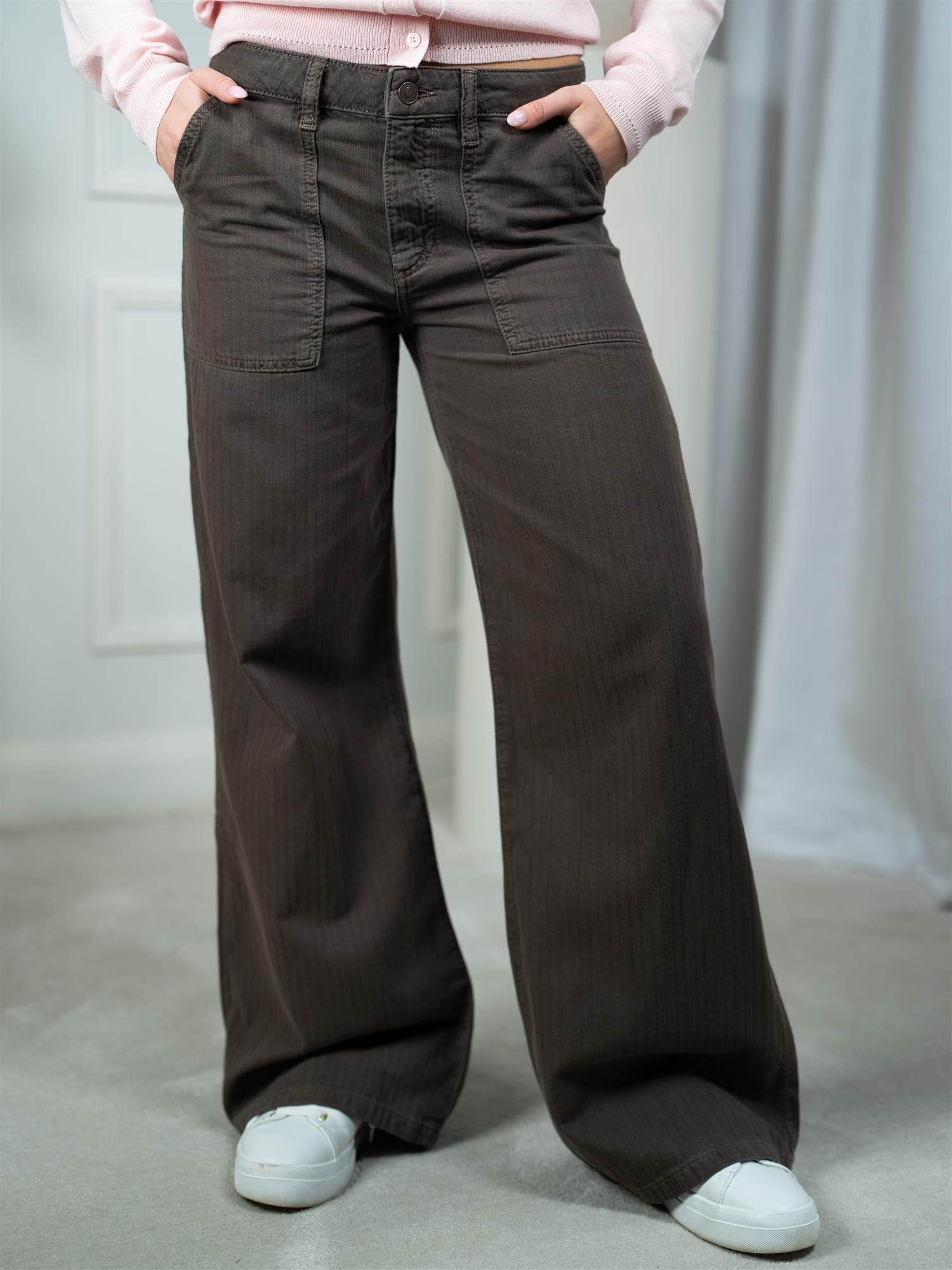 Jeanerica Guell Chevron Brown