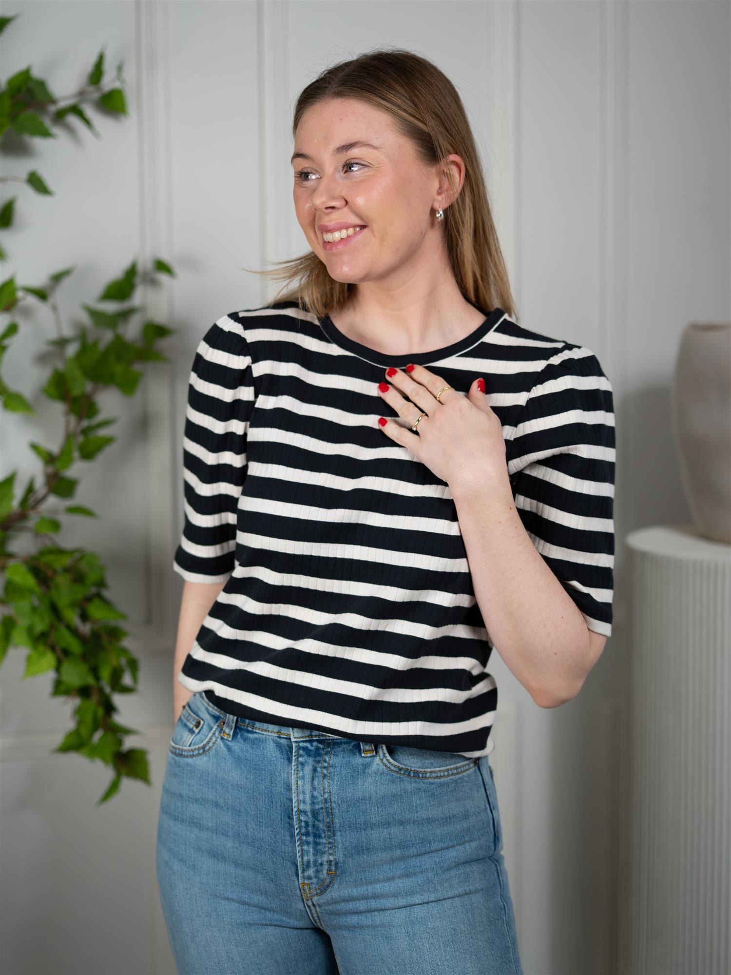 Munthe Jikolaz Stripe/Black