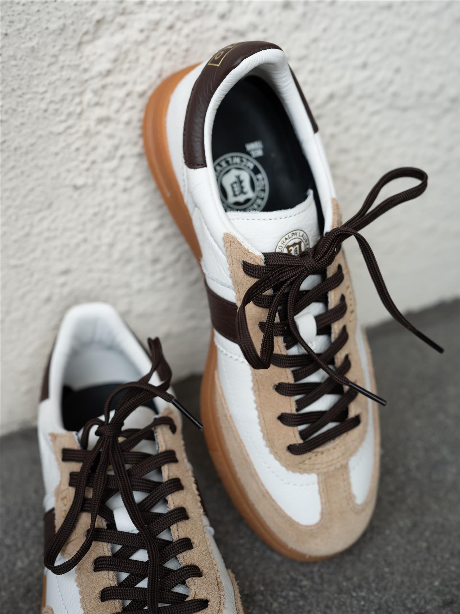 Bedford Sneakers Low Top Lace Deckwash White/Classic Camel