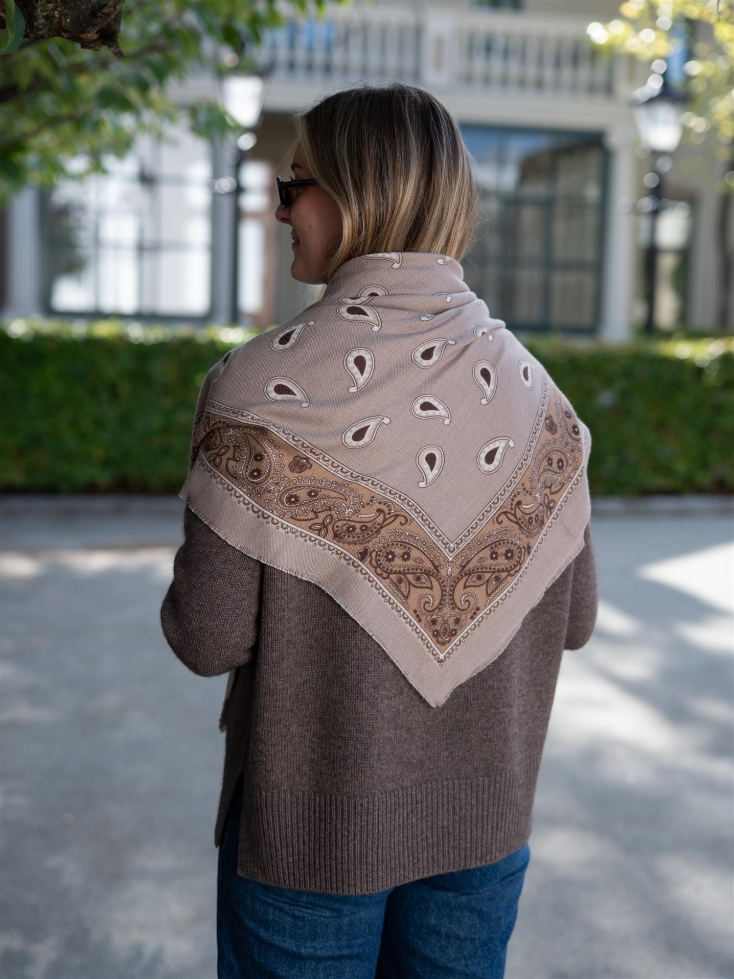 Paisley Scarf Beige