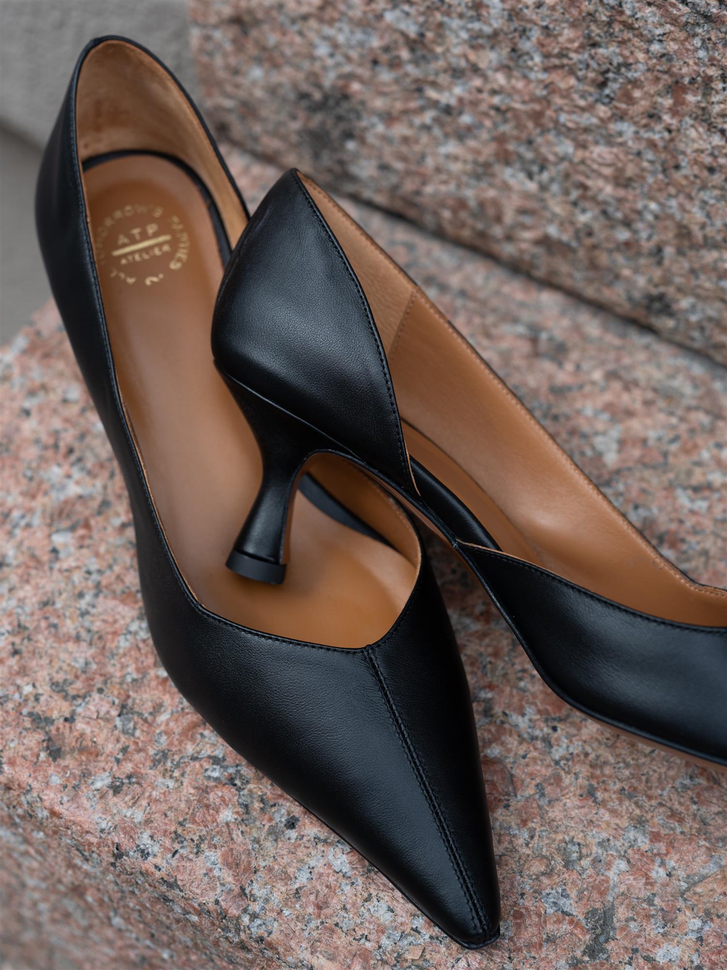 ATP Atelier Irina Black Shiny Napa