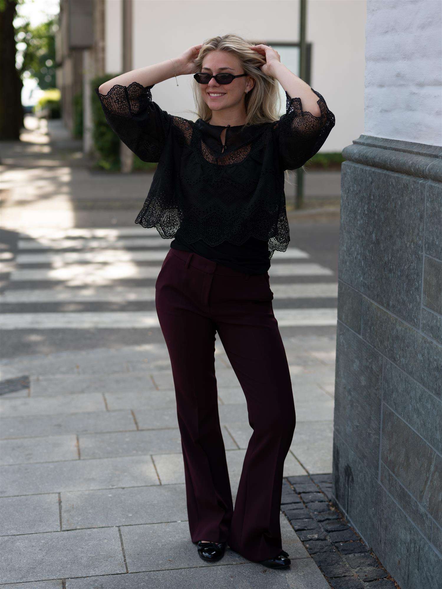 Munthe Valiance Black