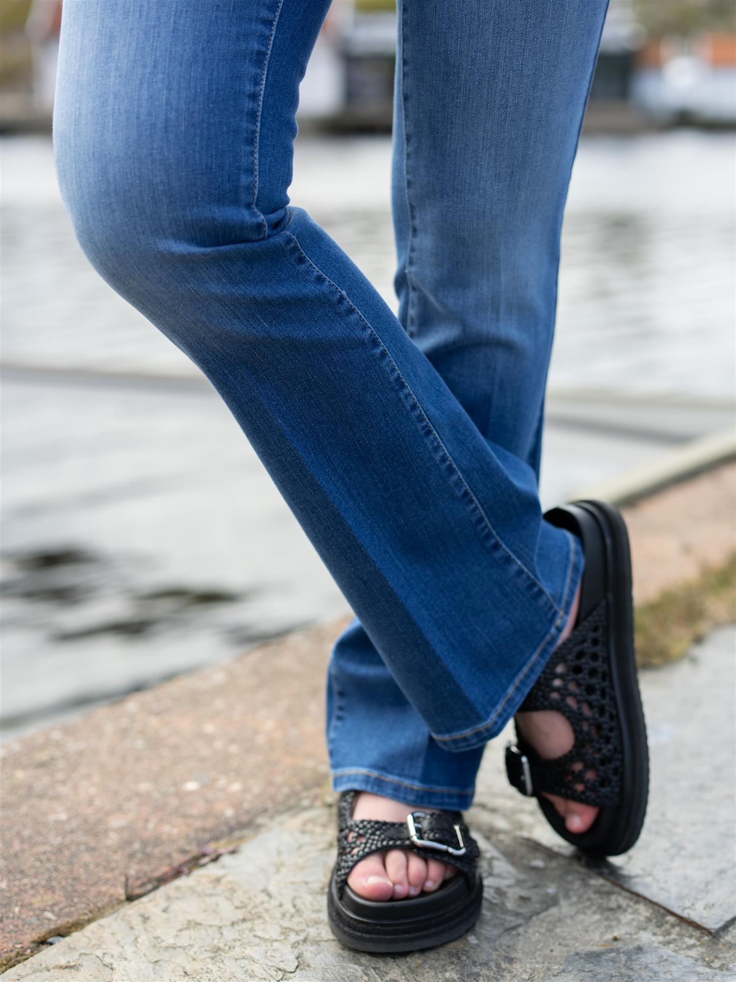 Cambio Paris Flared Medium Contrast Splinted