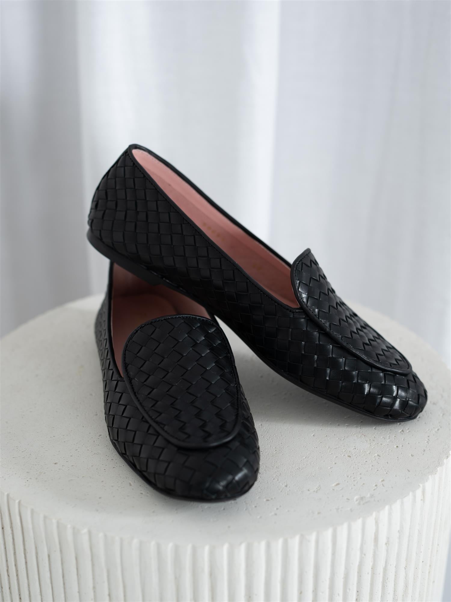 Pretty Ballerinas Fulton Negro Anilina
