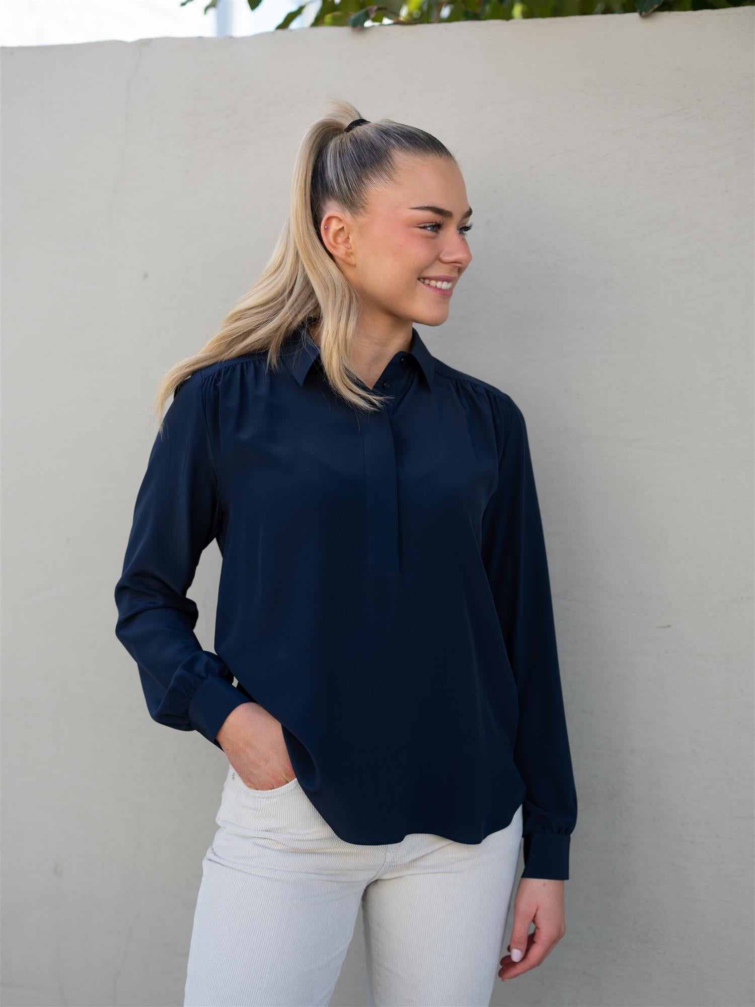 Riccovero Savannah Blouse Mørk Blå