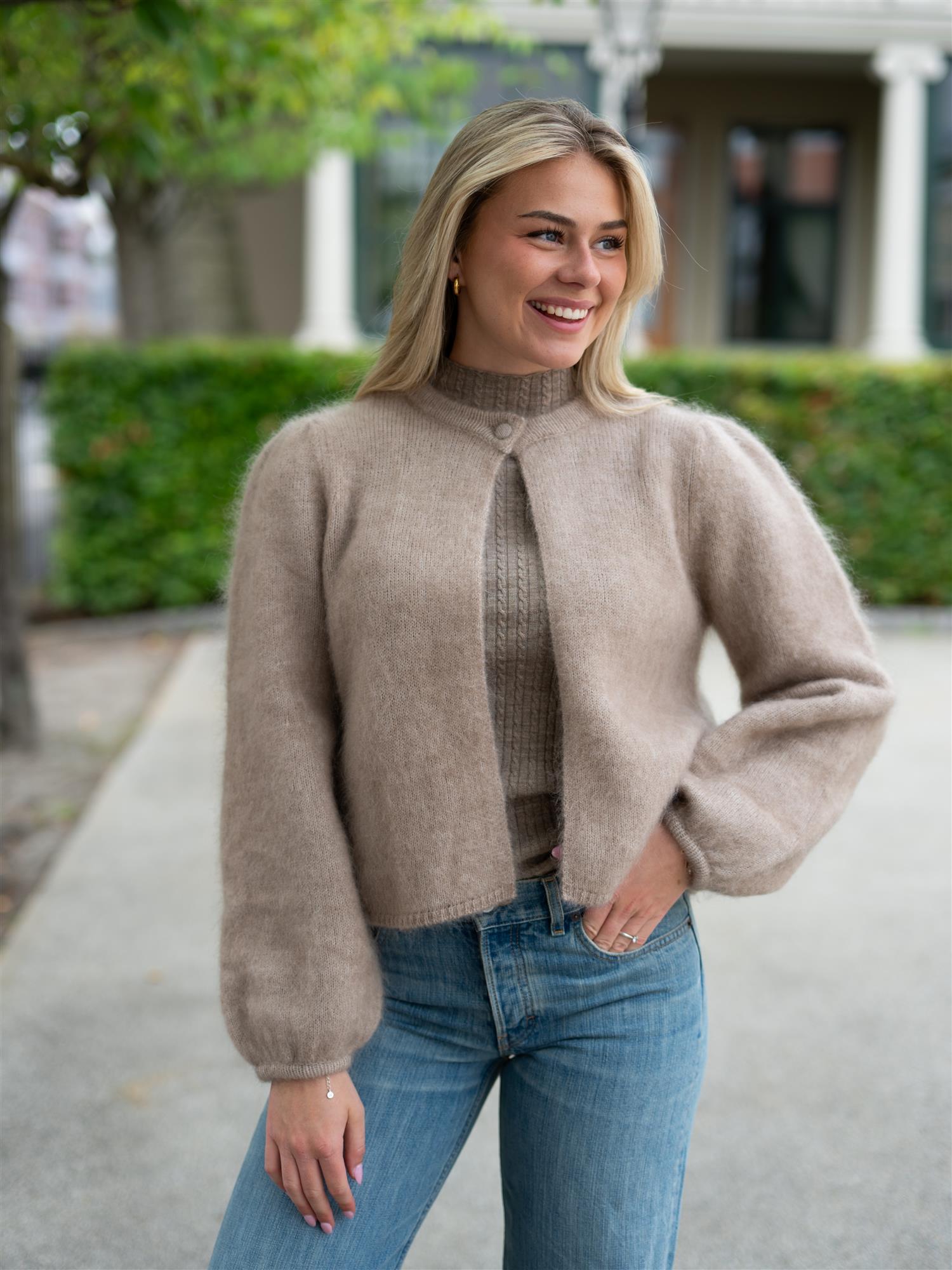 Amelia Chunky Cardigan Hazel Beige