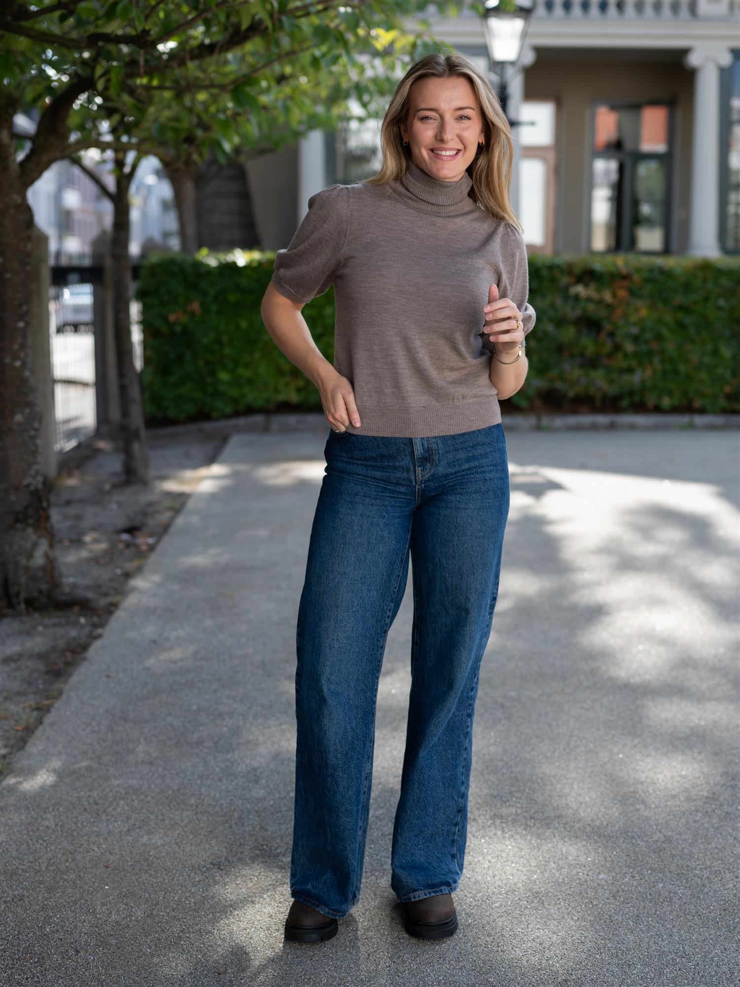 Dear Dharma Merino Puff Tee Ash Brown