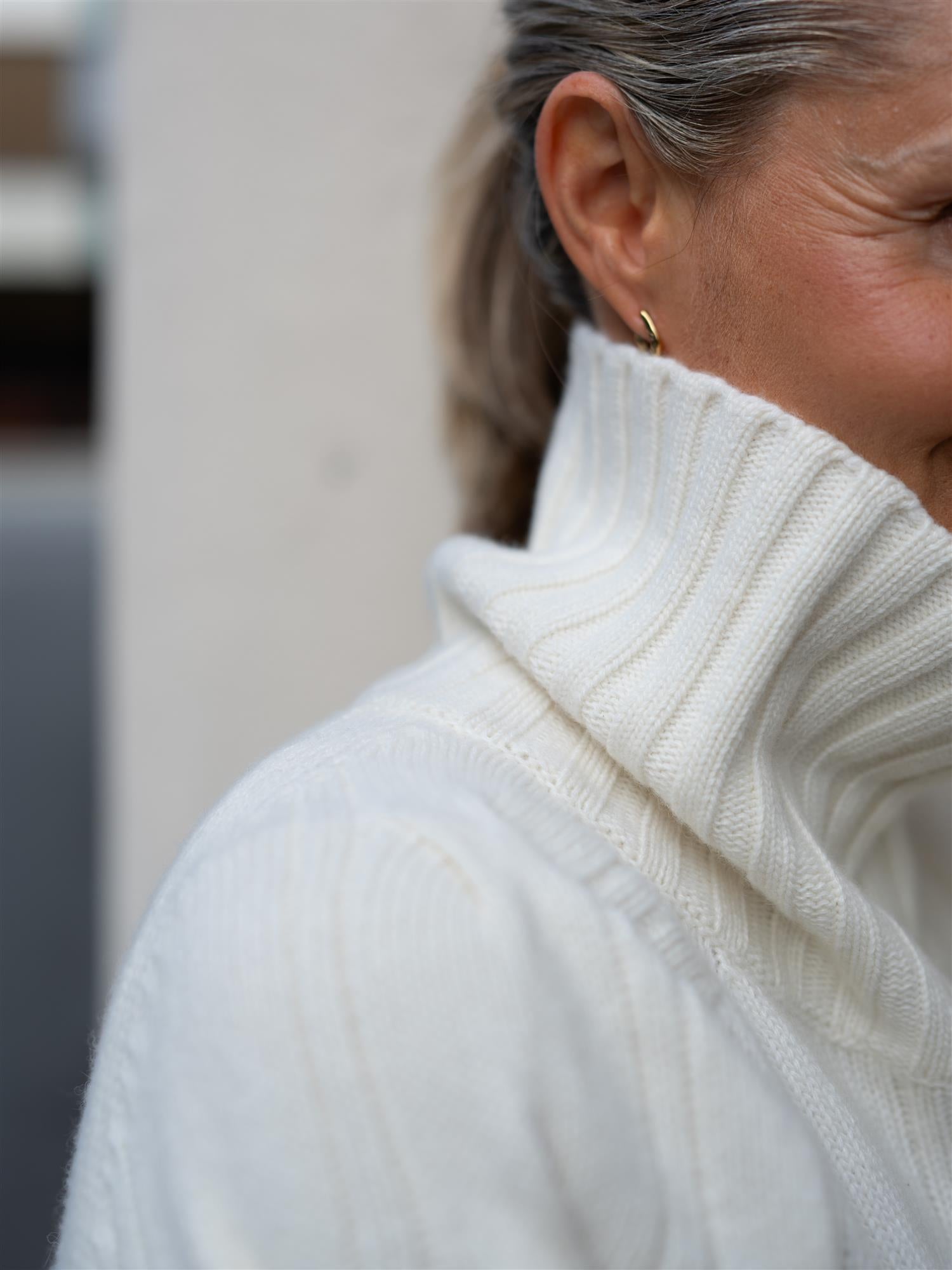 Cosima Off White