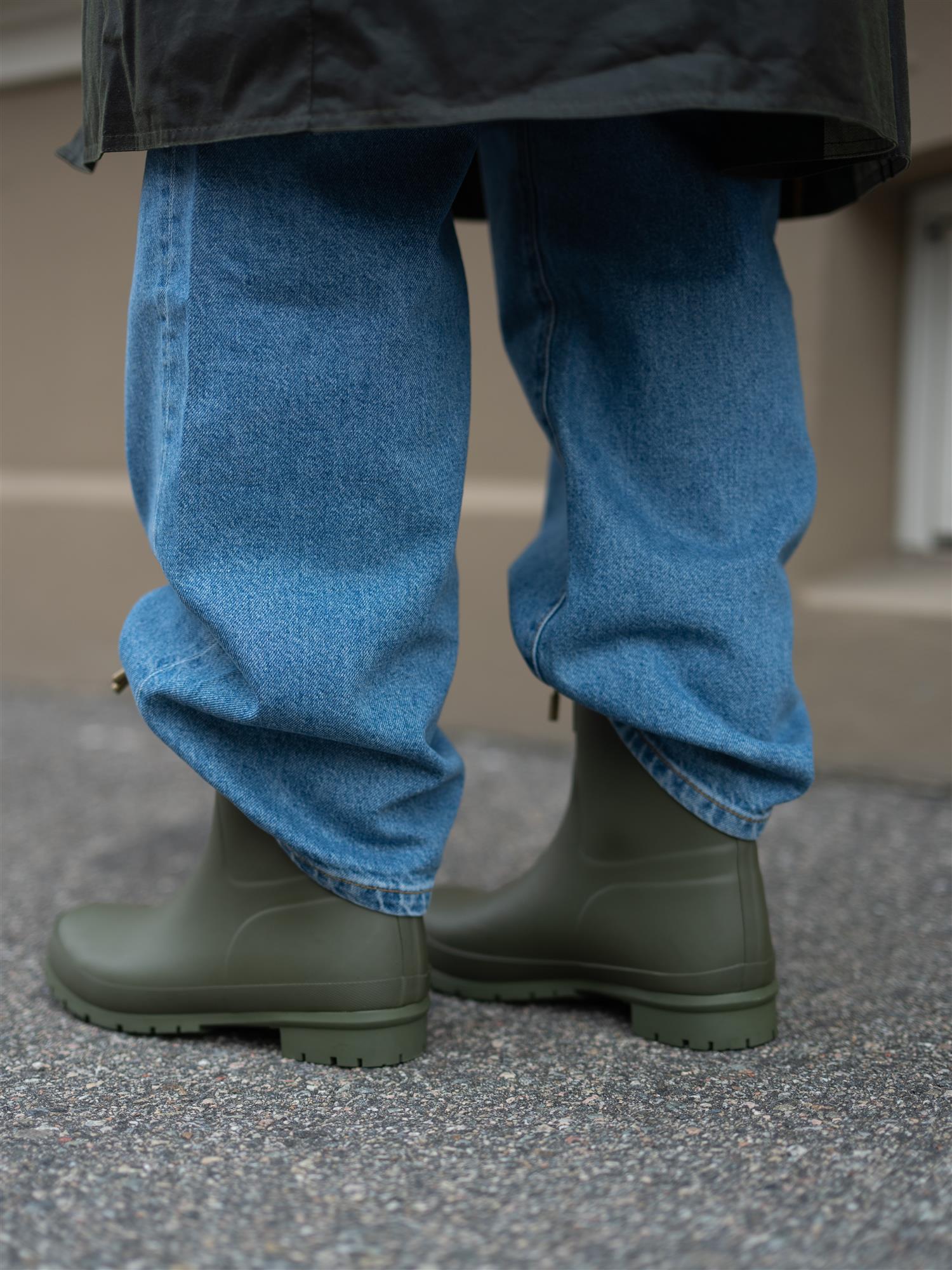 Barbour Mowbray Mid Welly Olive
