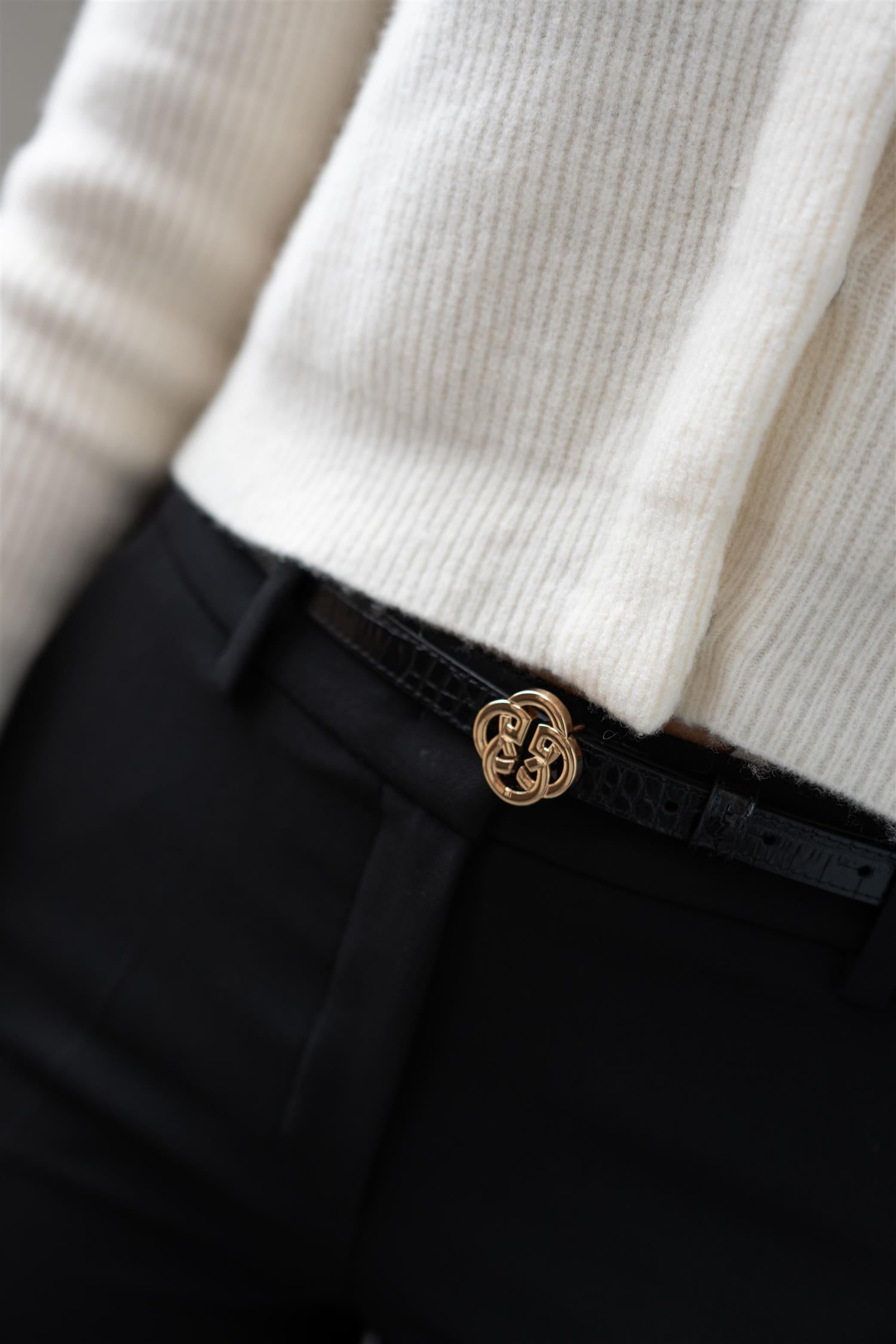 Monogram Buckle Slim Croco Belt