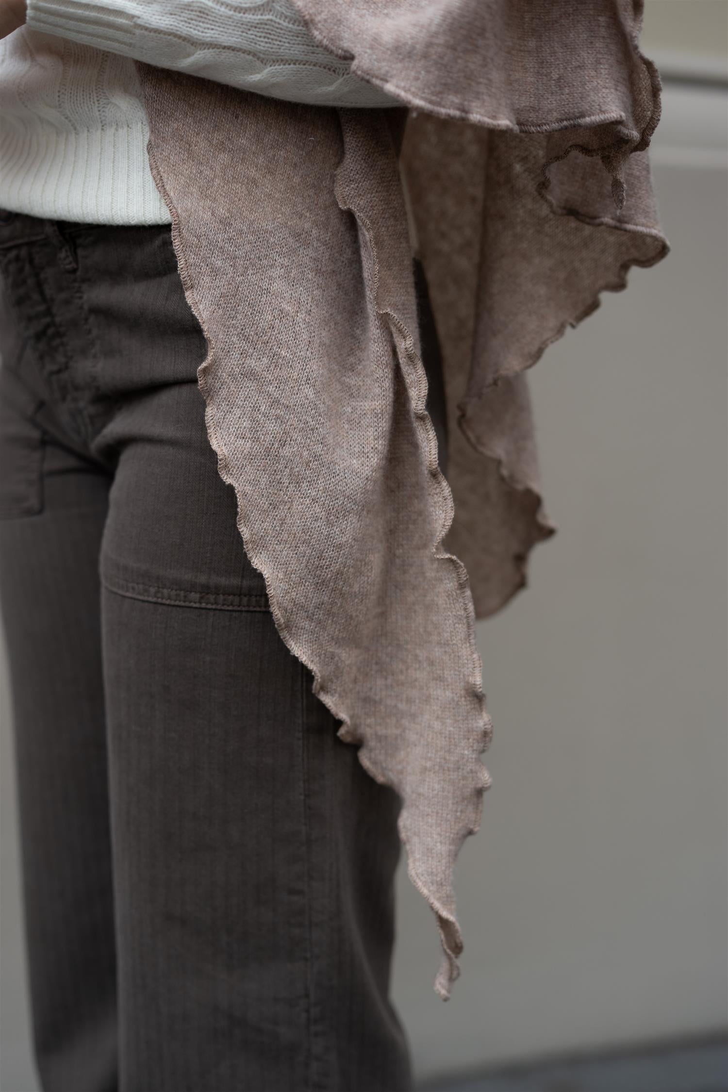 Triangle Scarf Mink
