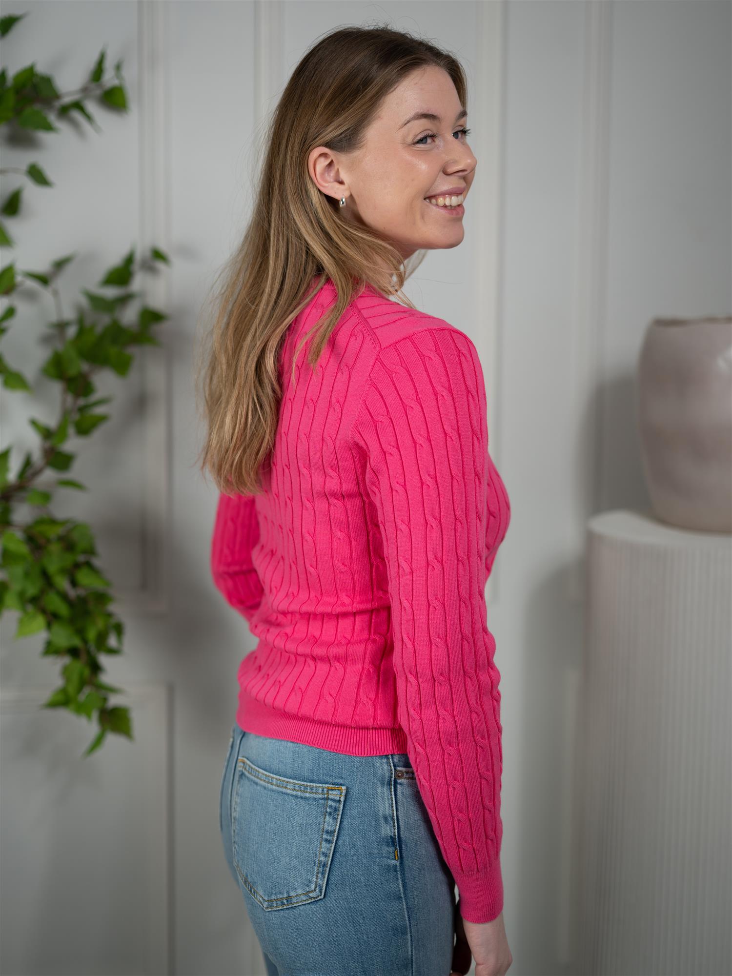 Gant Stretch Cotton Cable C-Neck Bright Fuschia
