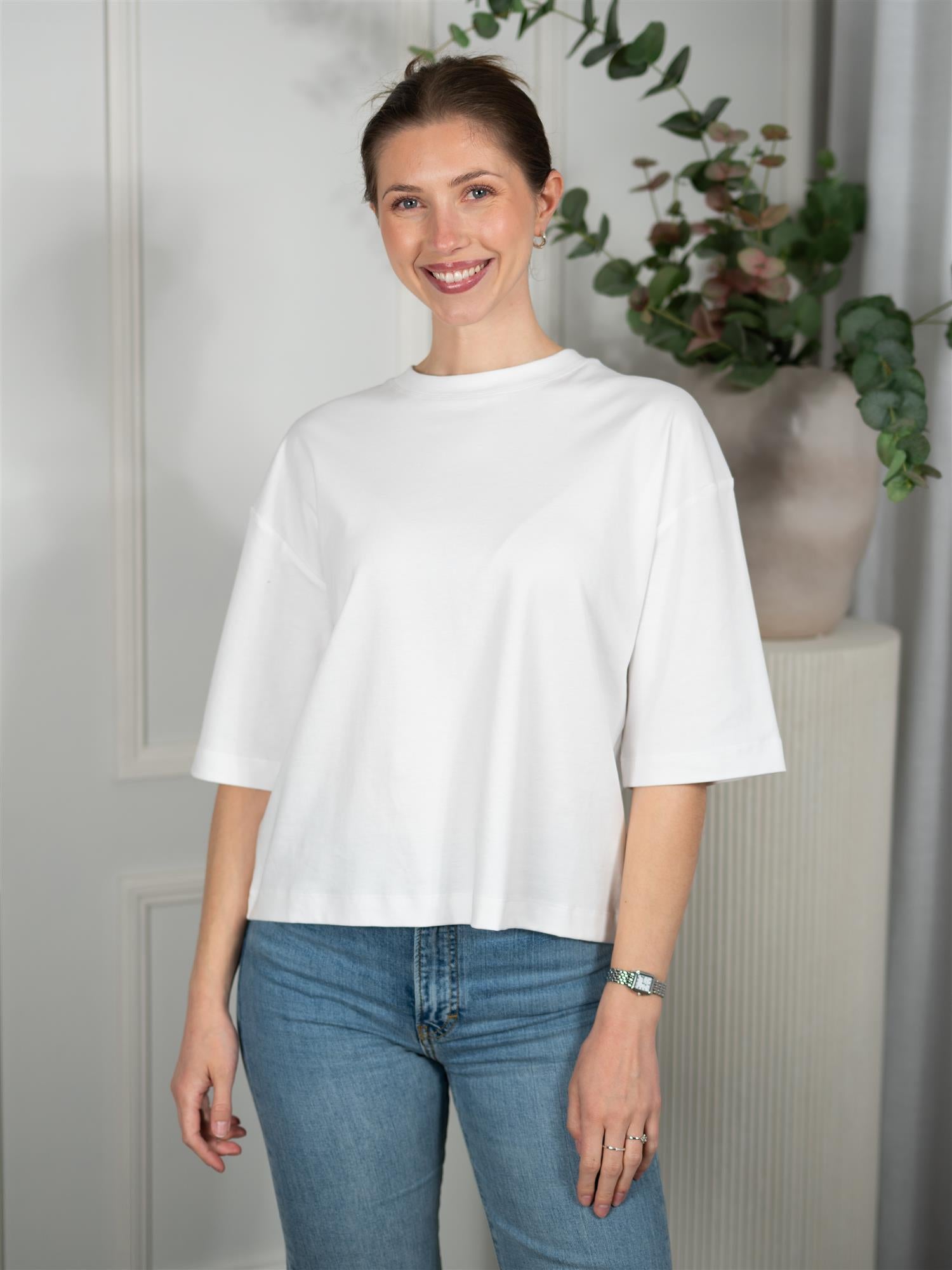 Lotte Tee White