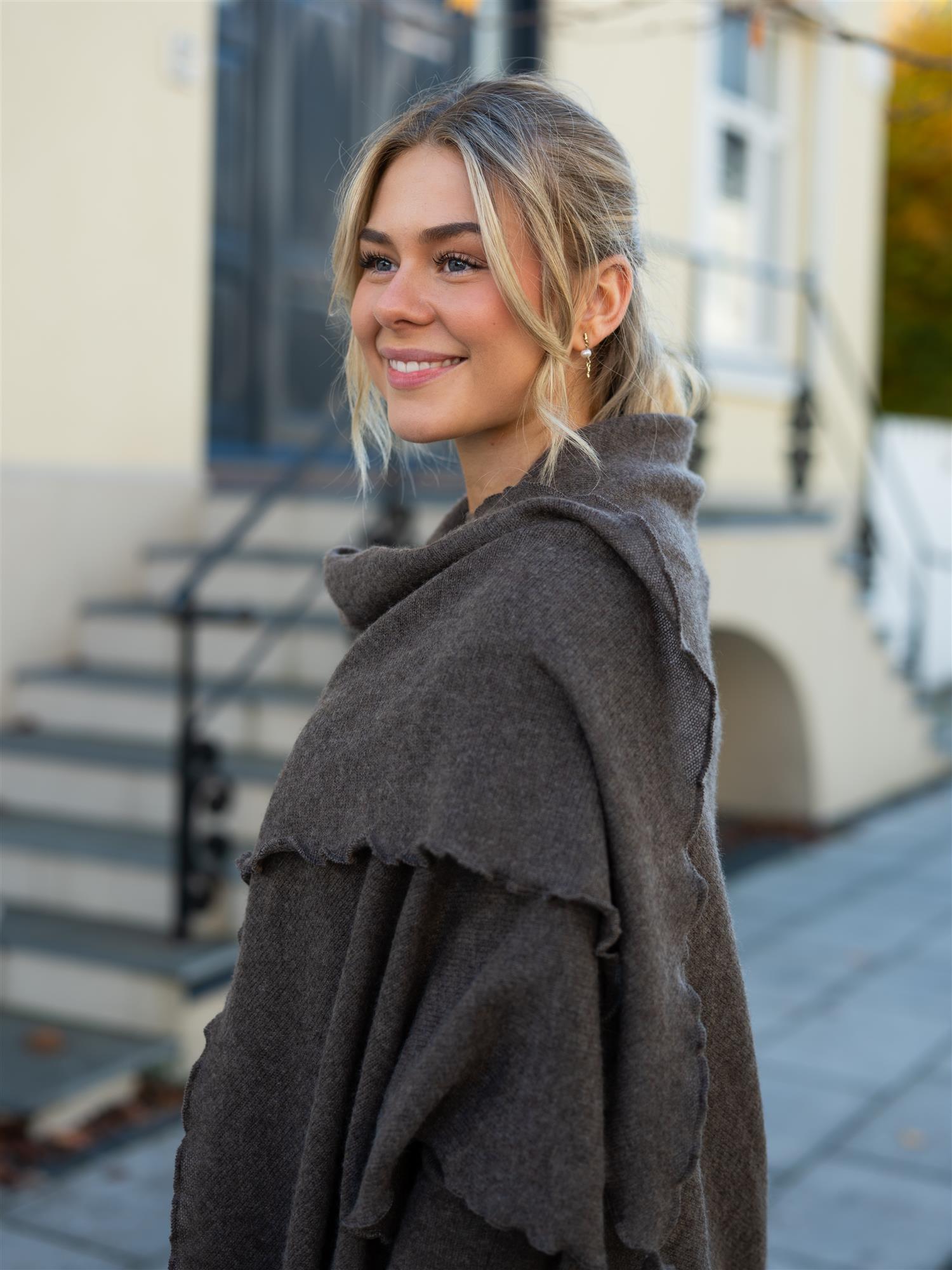 Triangle Scarf Cacao