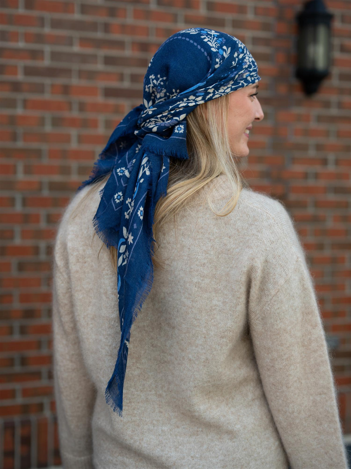Scarf Secret Garden Dark Navy