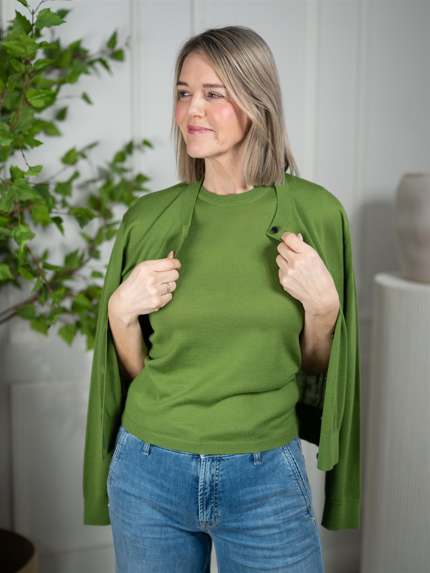Julie Josephine Lilja Merino Cardigan Tulip Green