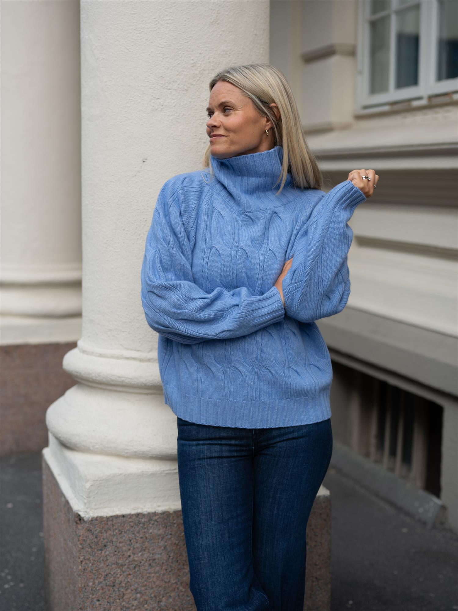 Cosima Light Blue