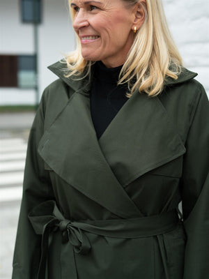 BRGN Yr'en Coat Rosin Dark Green