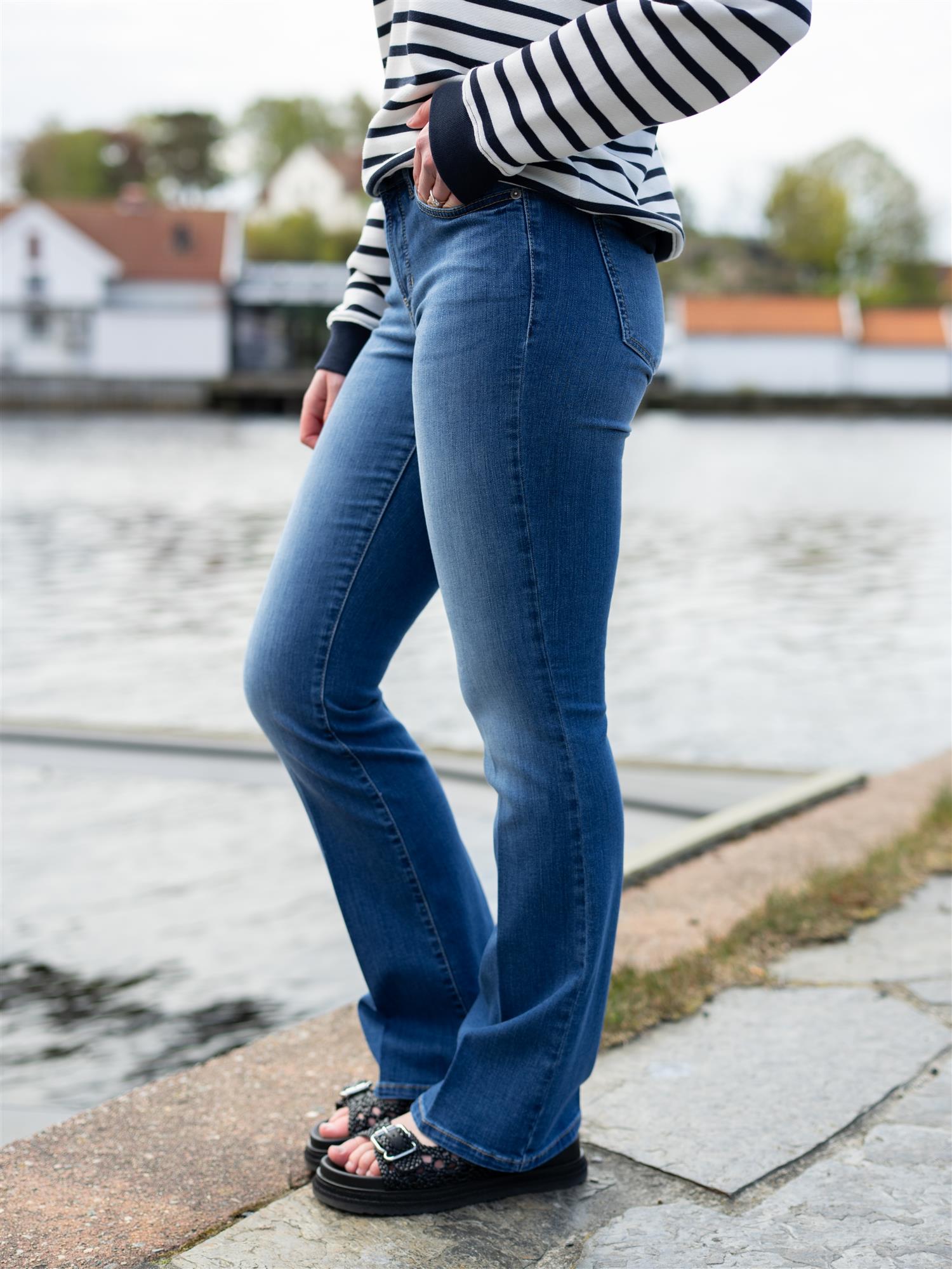 Cambio Paris Flared Medium Contrast Splinted